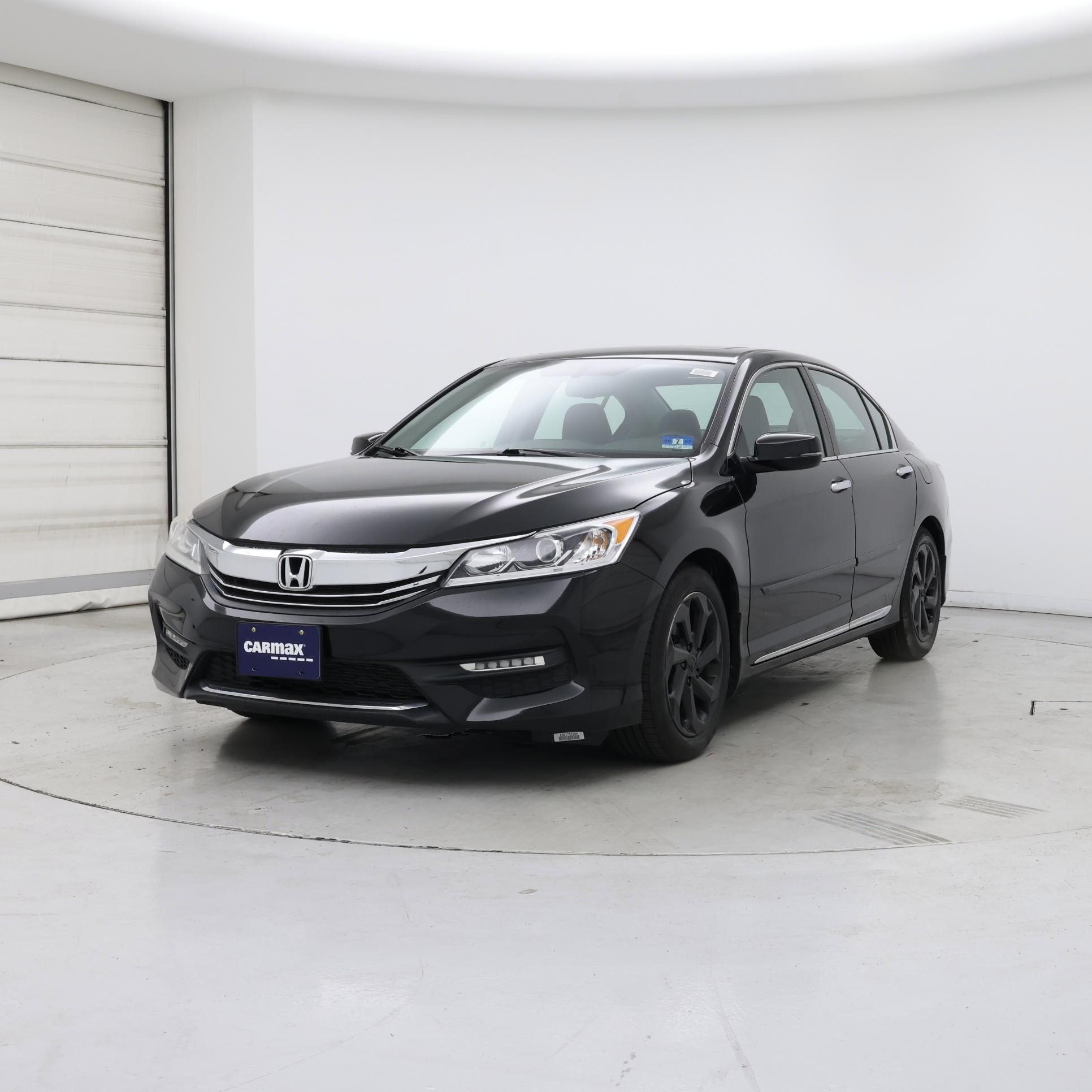 Thumbnail: 2017 Honda Accord - 4