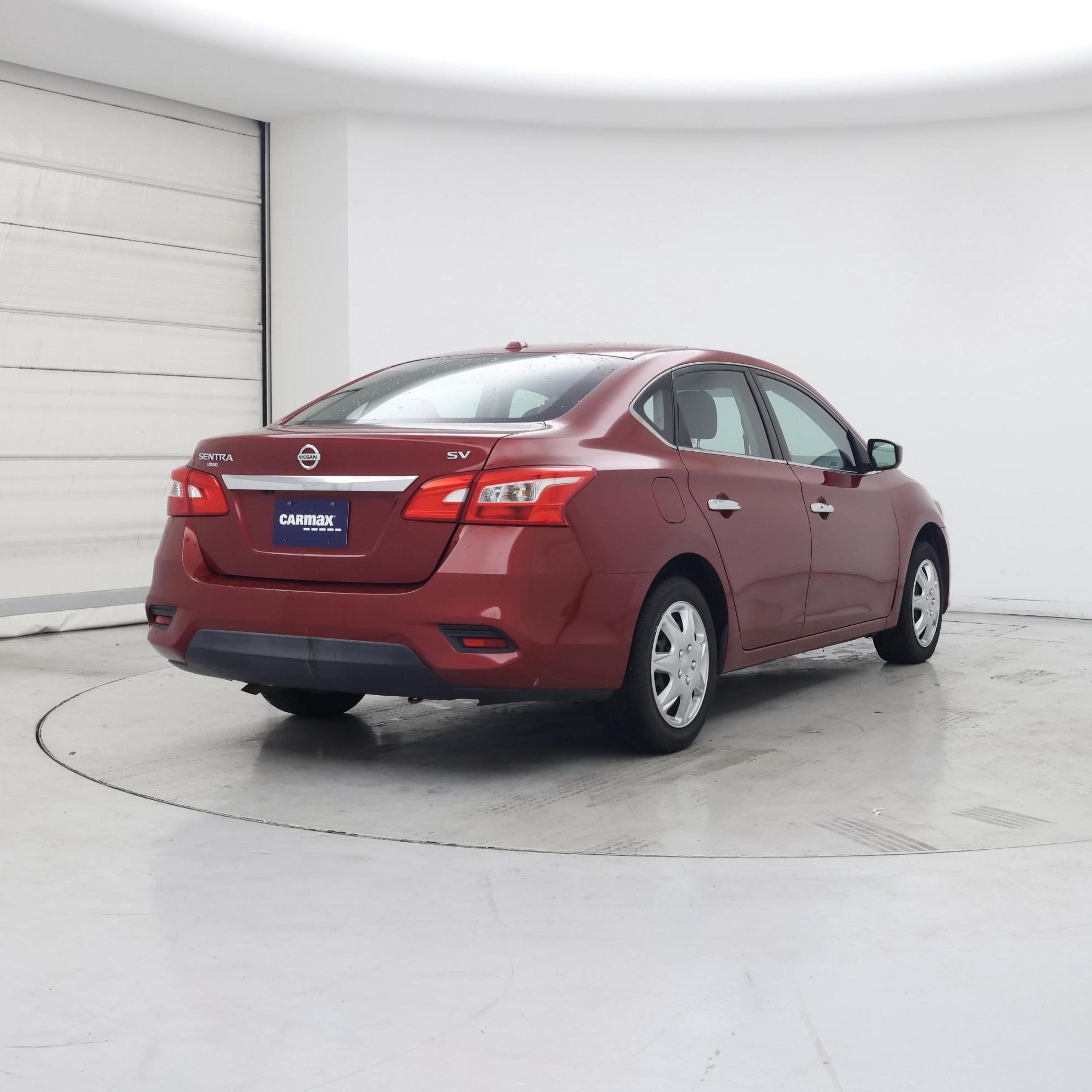 Thumbnail: 2017 Nissan Sentra - 8