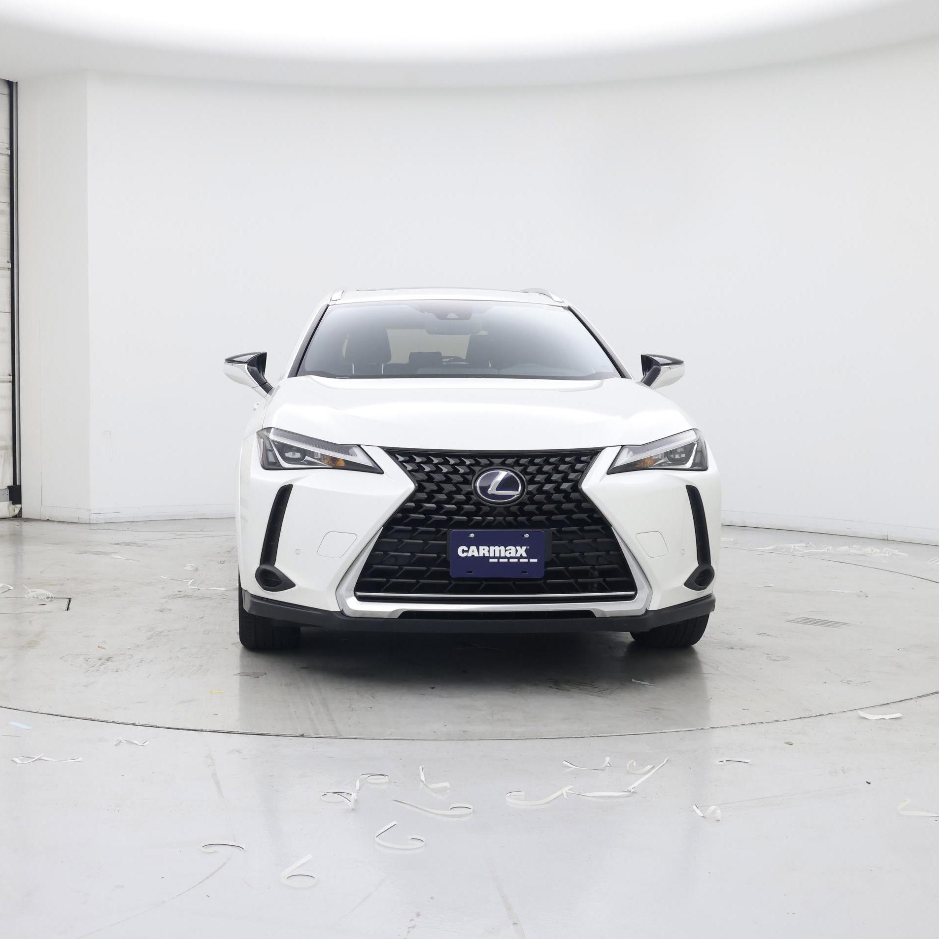Thumbnail: 2022 Lexus UX - 5