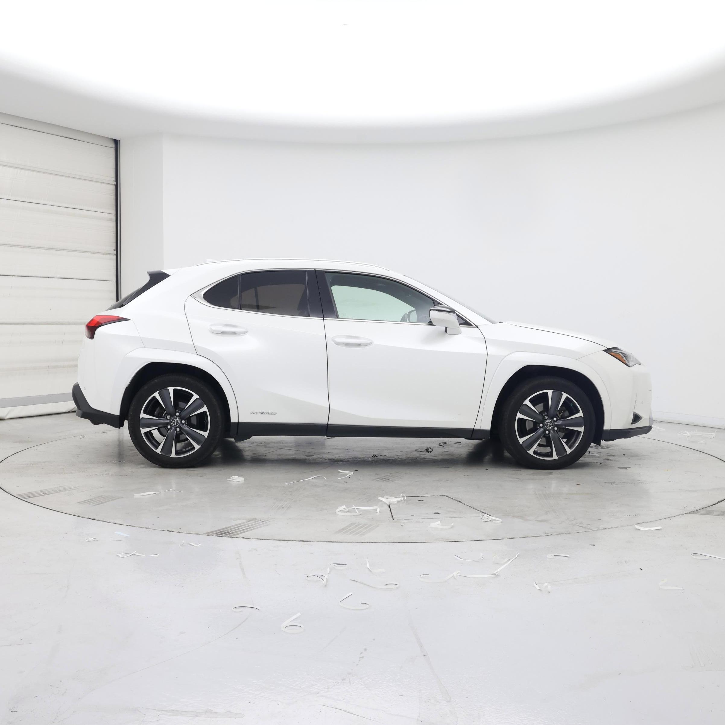 Thumbnail: 2022 Lexus UX - 7