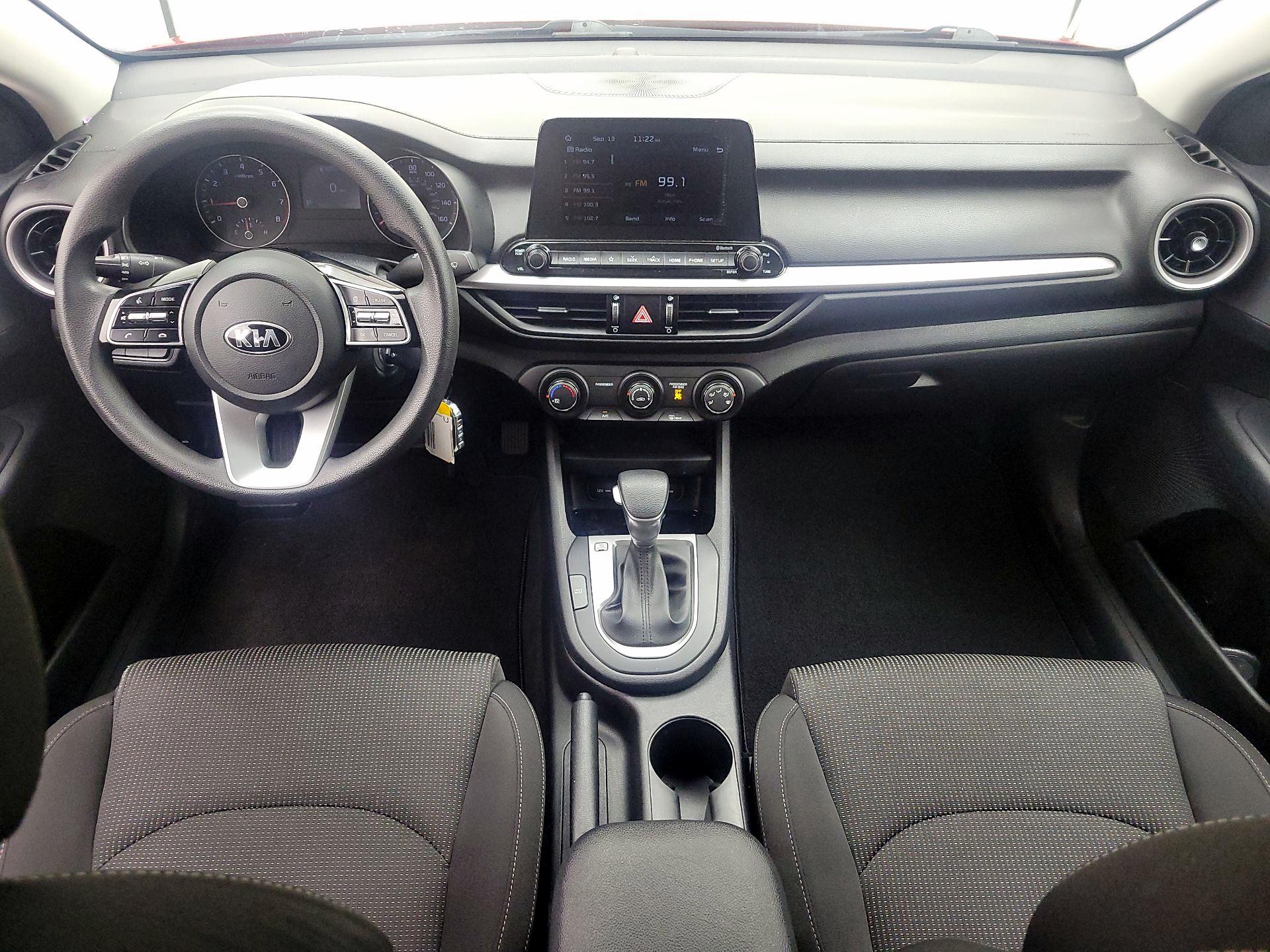 Thumbnail: 2020 Kia Forte - 9