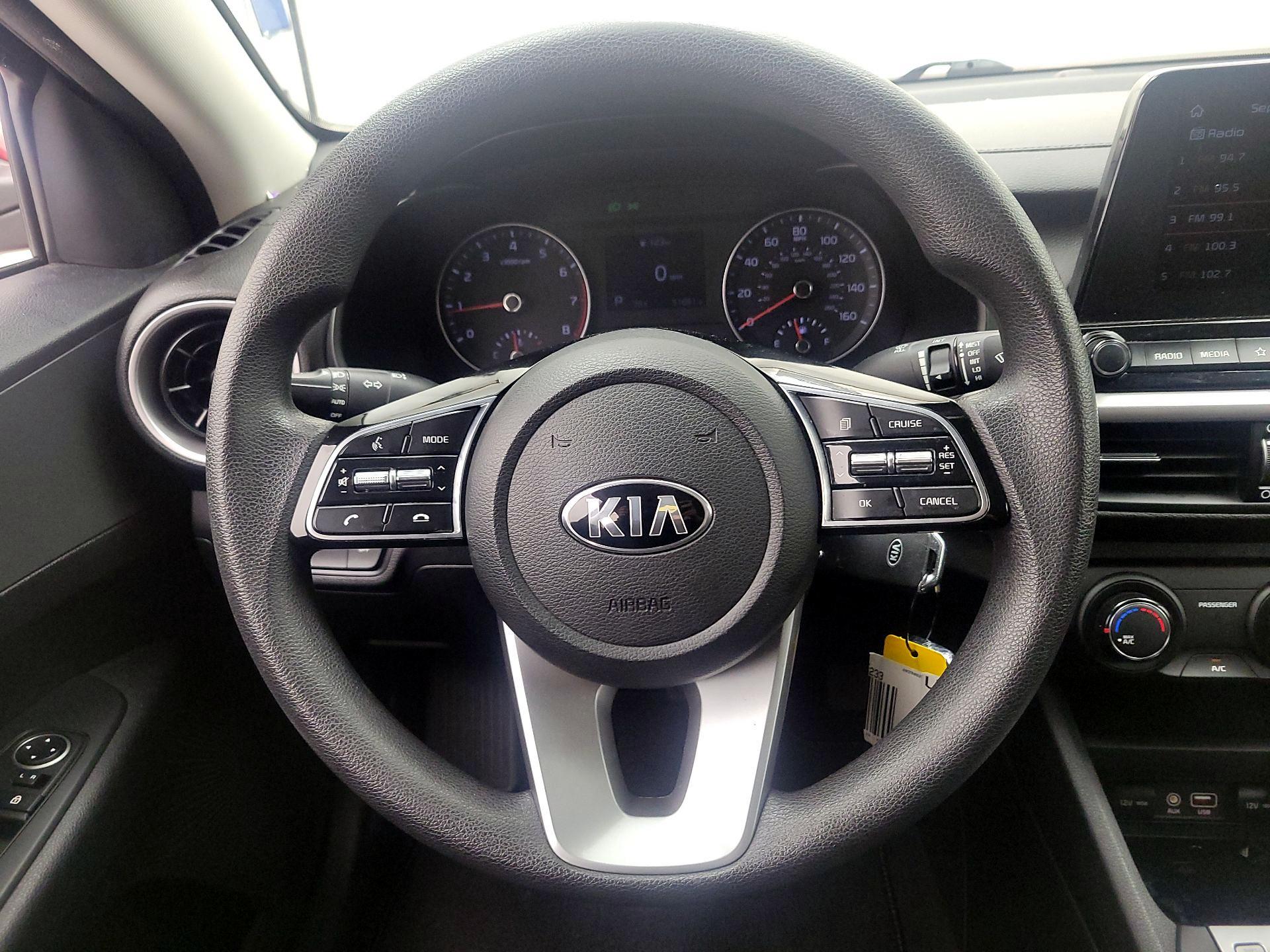 Thumbnail: 2020 Kia Forte - 10