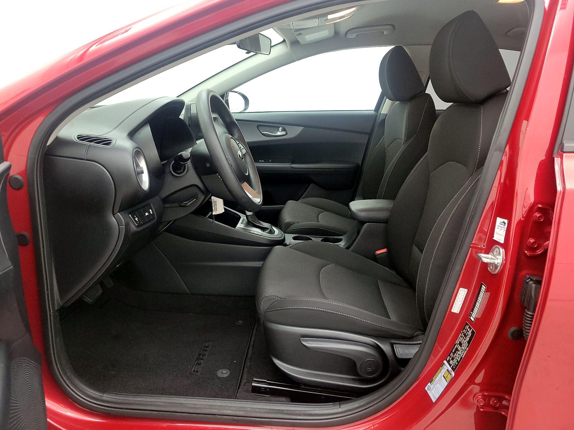Thumbnail: 2020 Kia Forte - 11