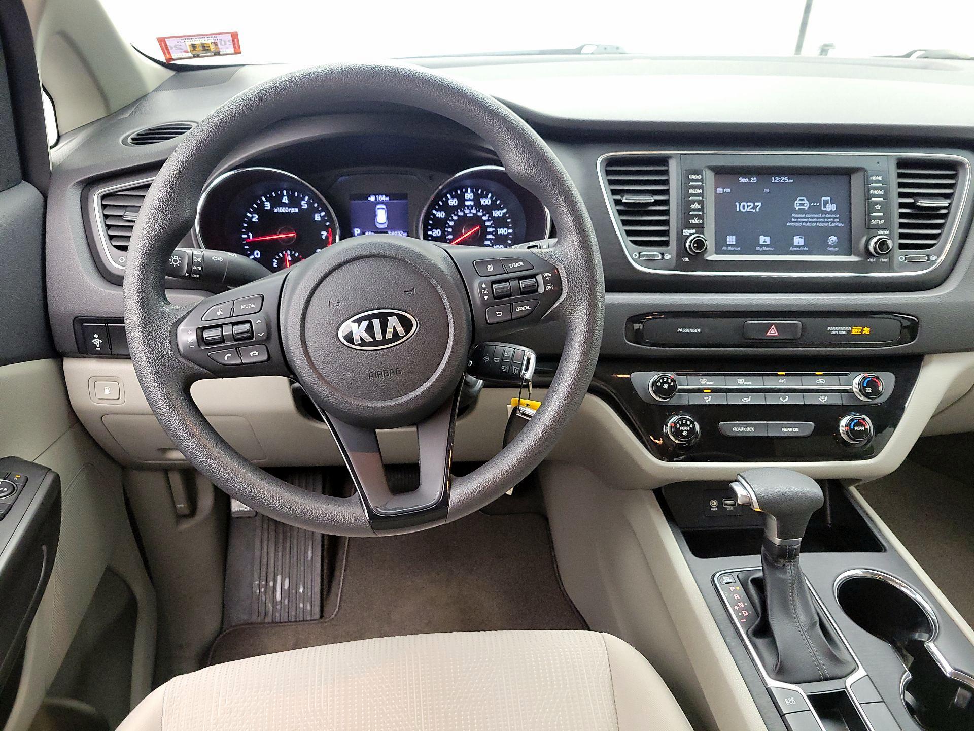 Thumbnail: 2019 Kia Sedona - 10