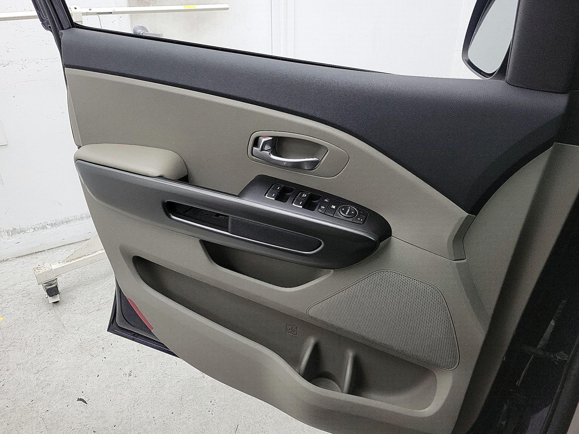 Thumbnail: 2019 Kia Sedona - 12