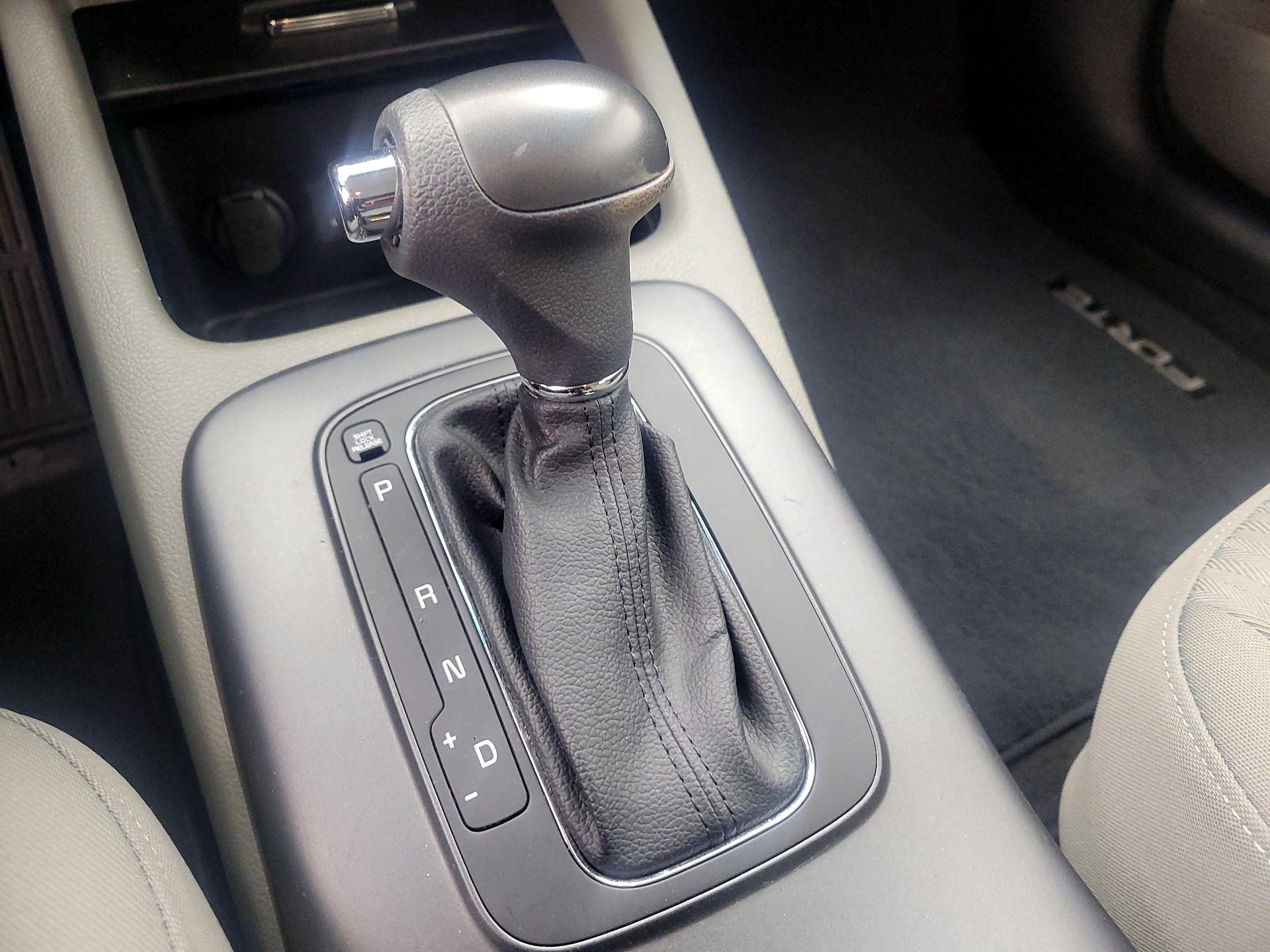 Thumbnail: 2015 Kia Forte - 16