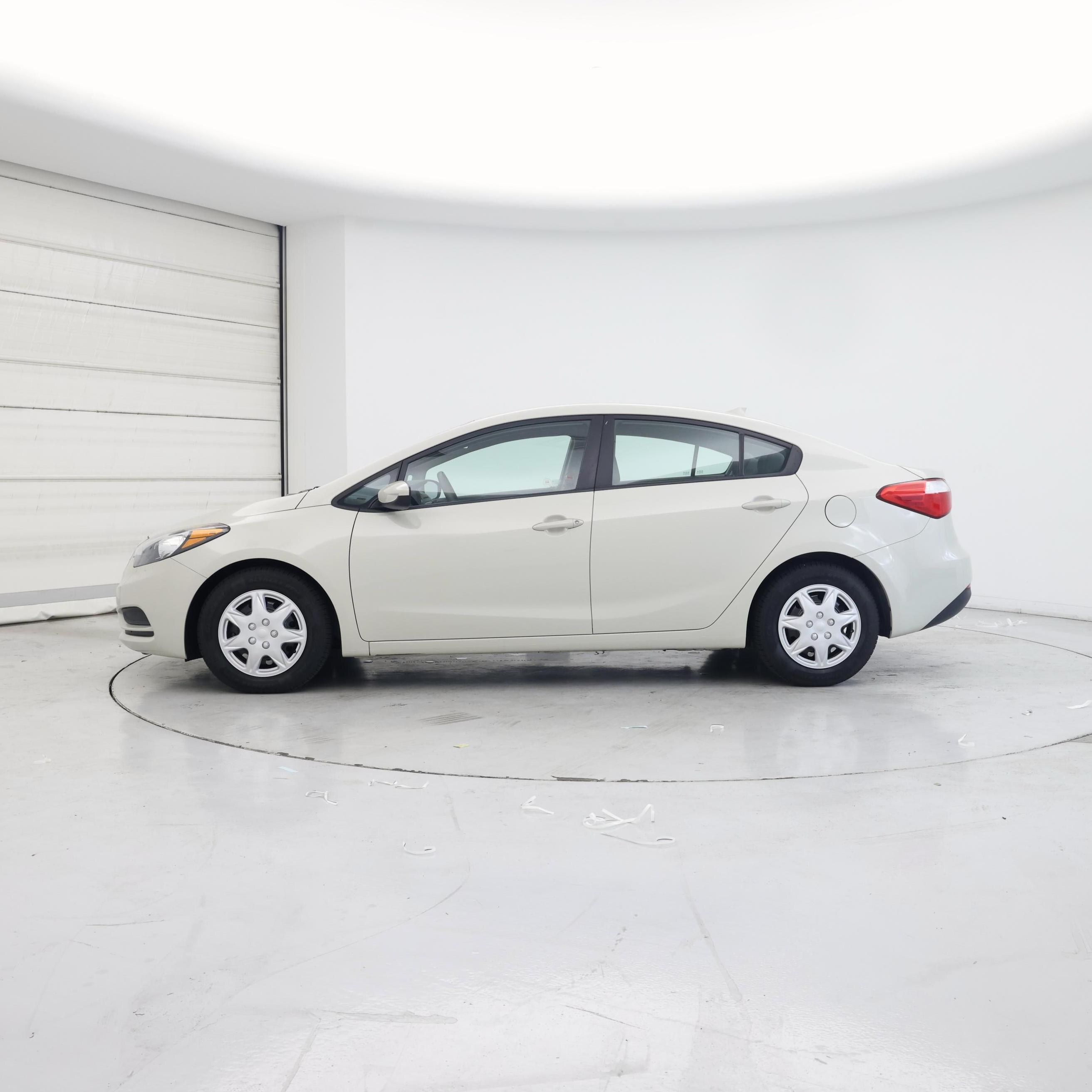 Thumbnail: 2015 Kia Forte - 3