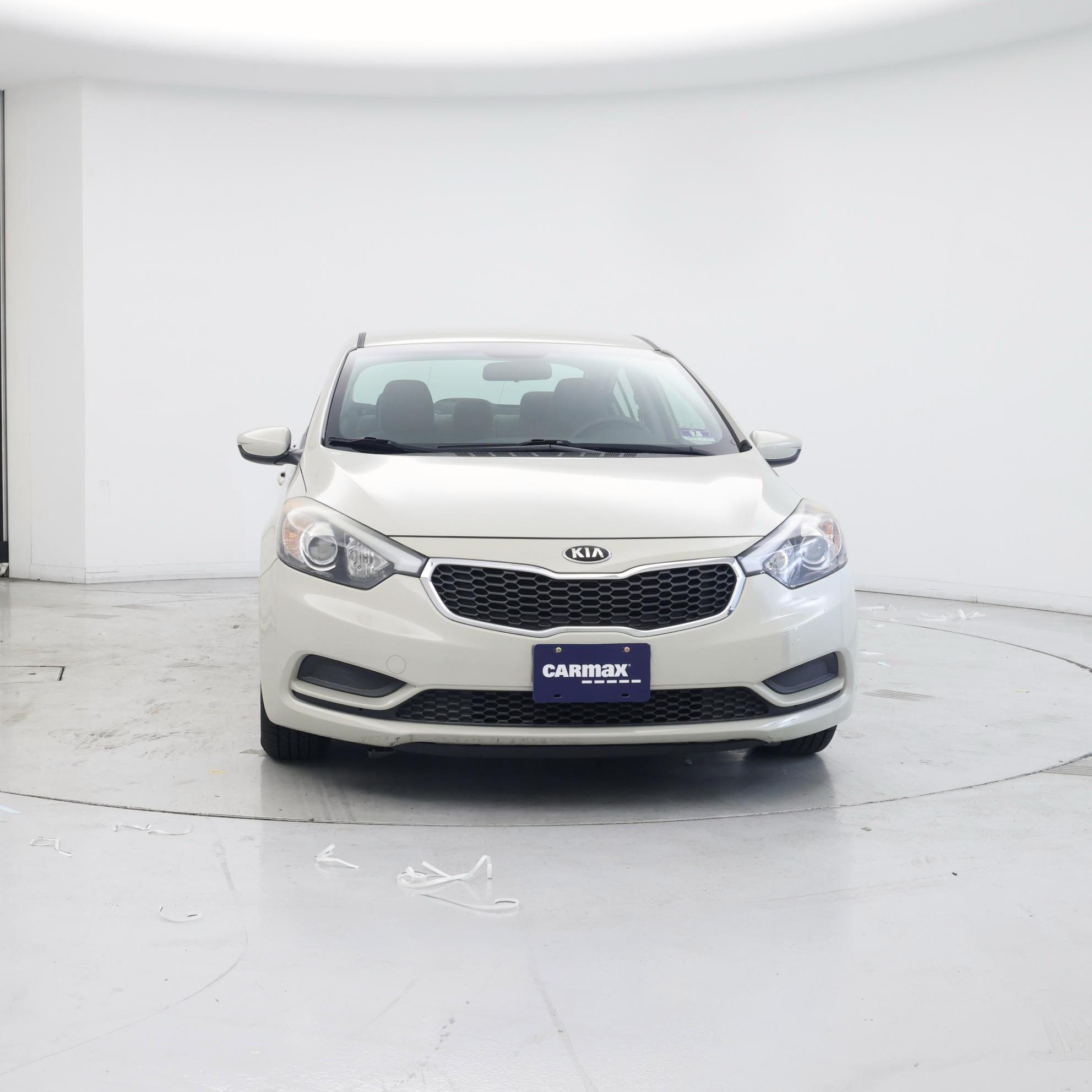 Thumbnail: 2015 Kia Forte - 5