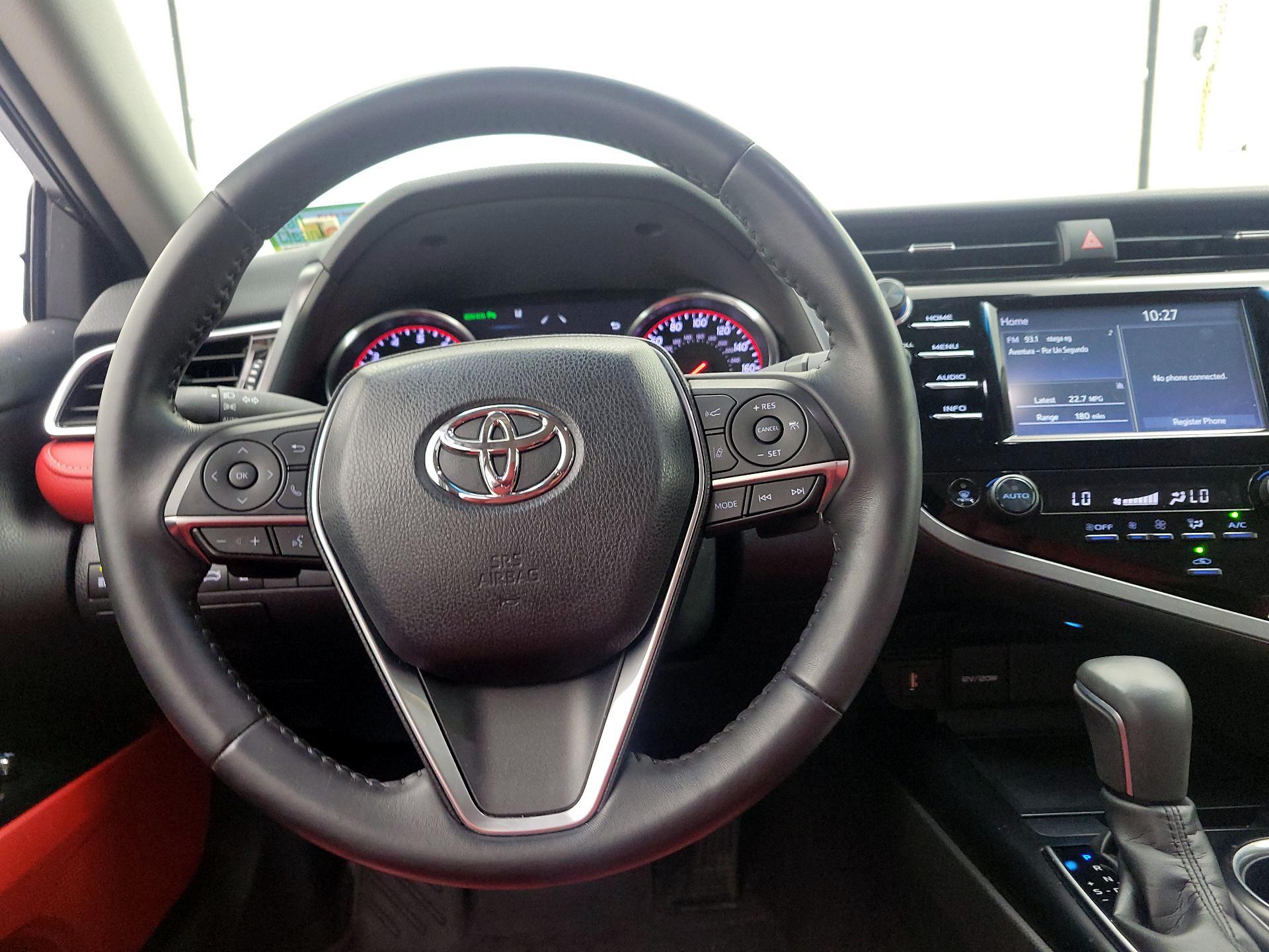 Thumbnail: 2018 Toyota Camry - 10