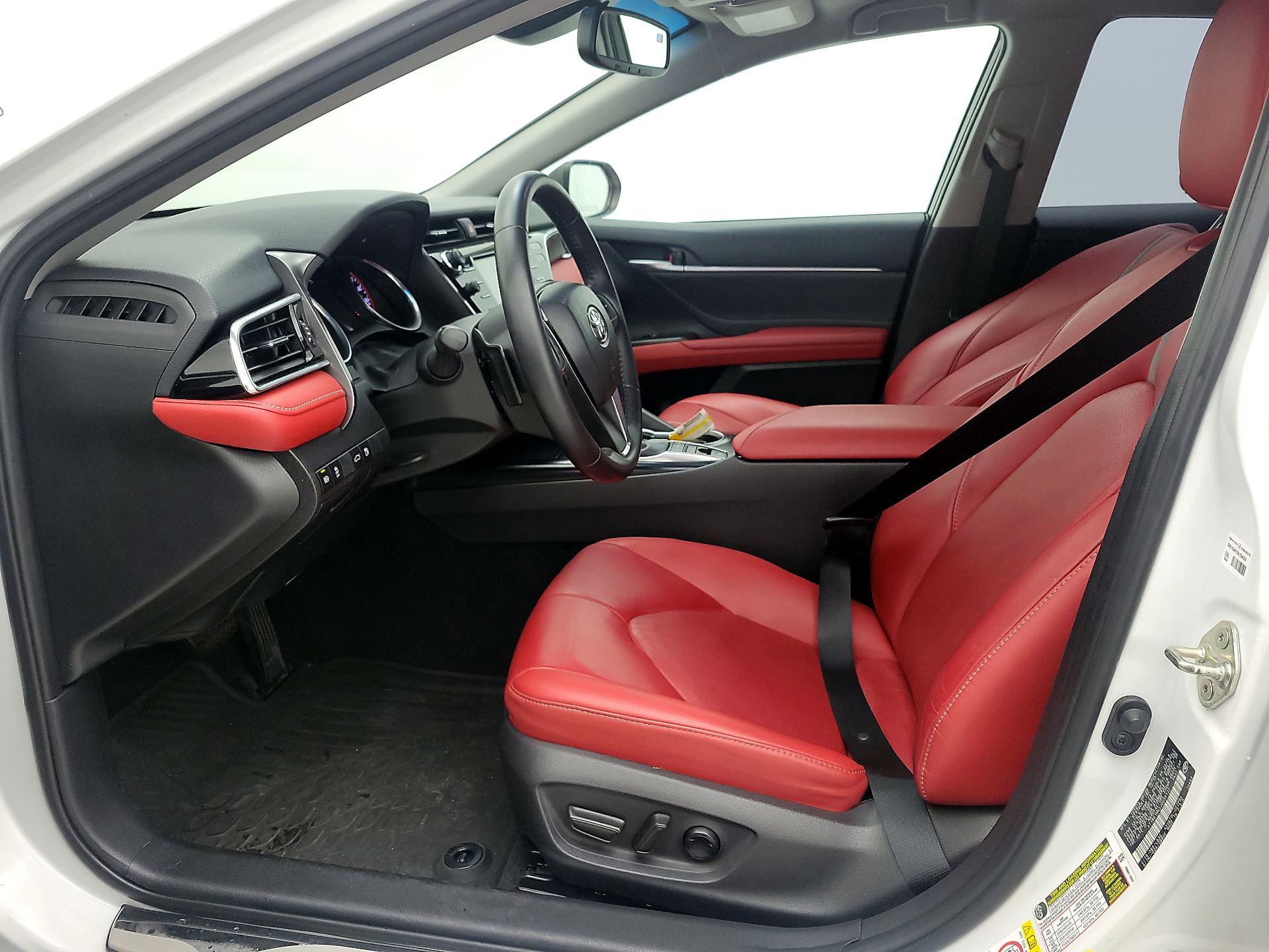 Thumbnail: 2018 Toyota Camry - 11