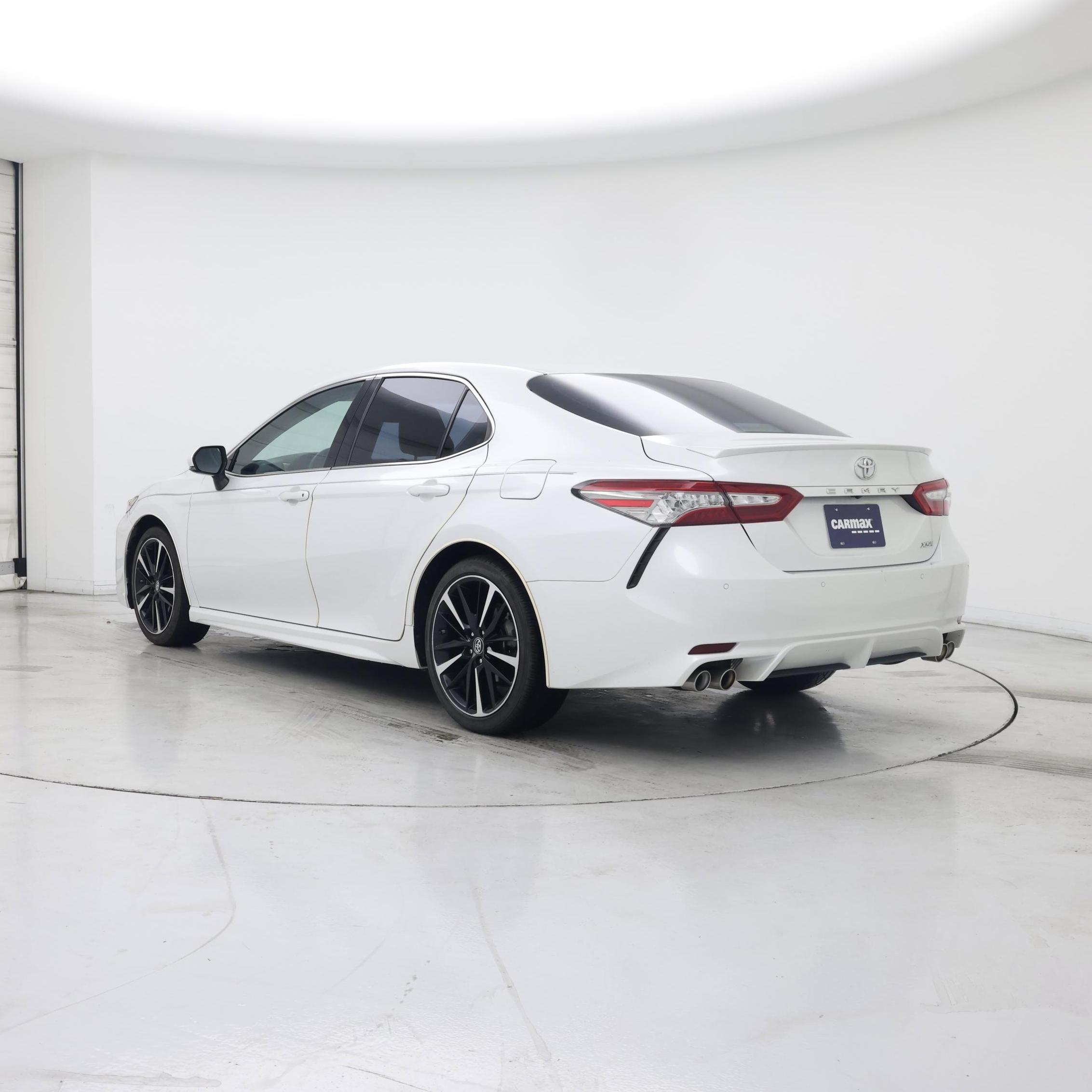 Thumbnail: 2018 Toyota Camry - 2