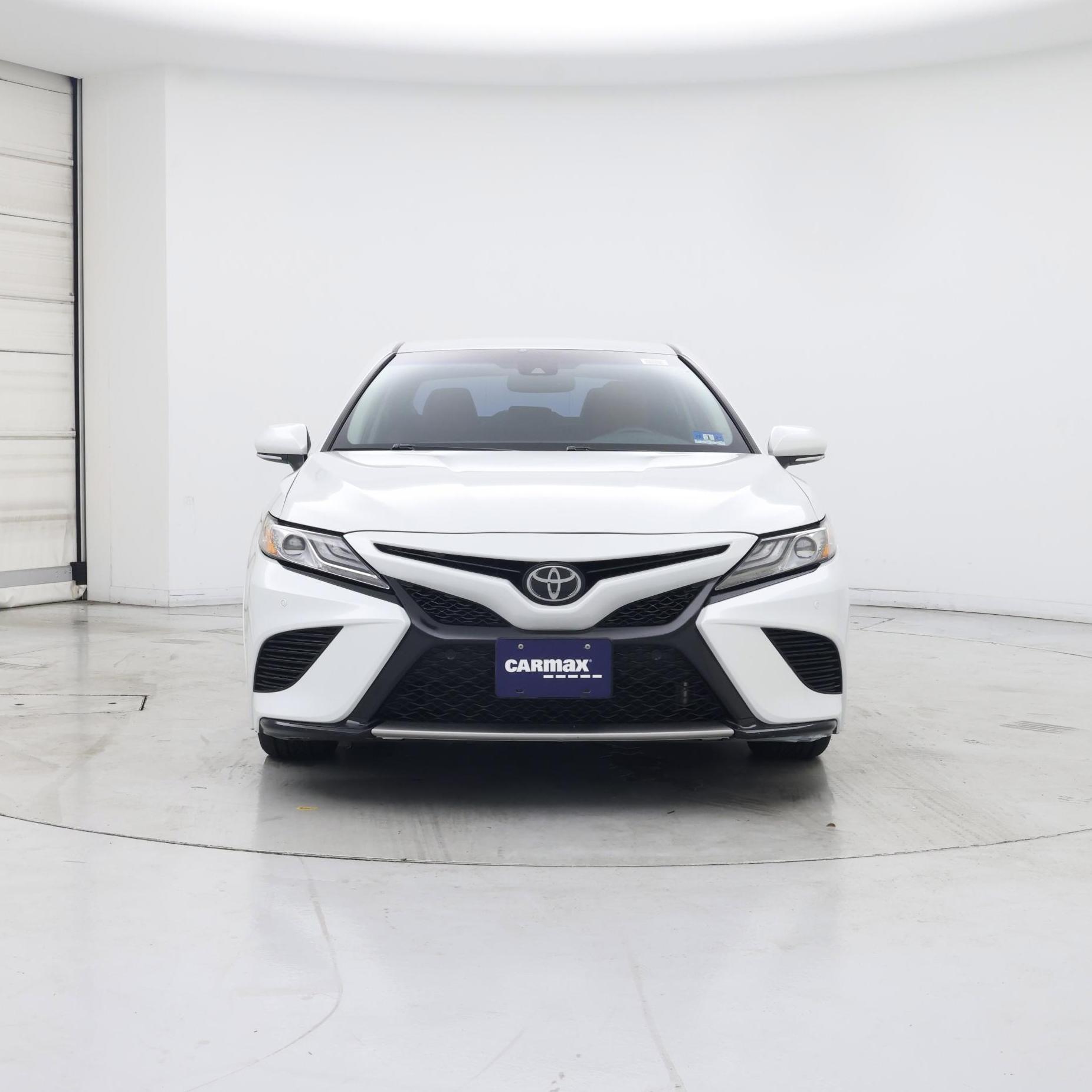 Thumbnail: 2018 Toyota Camry - 5