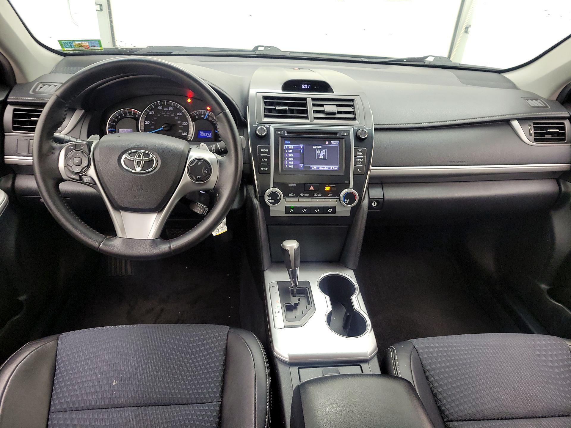Thumbnail: 2014 Toyota Camry - 9