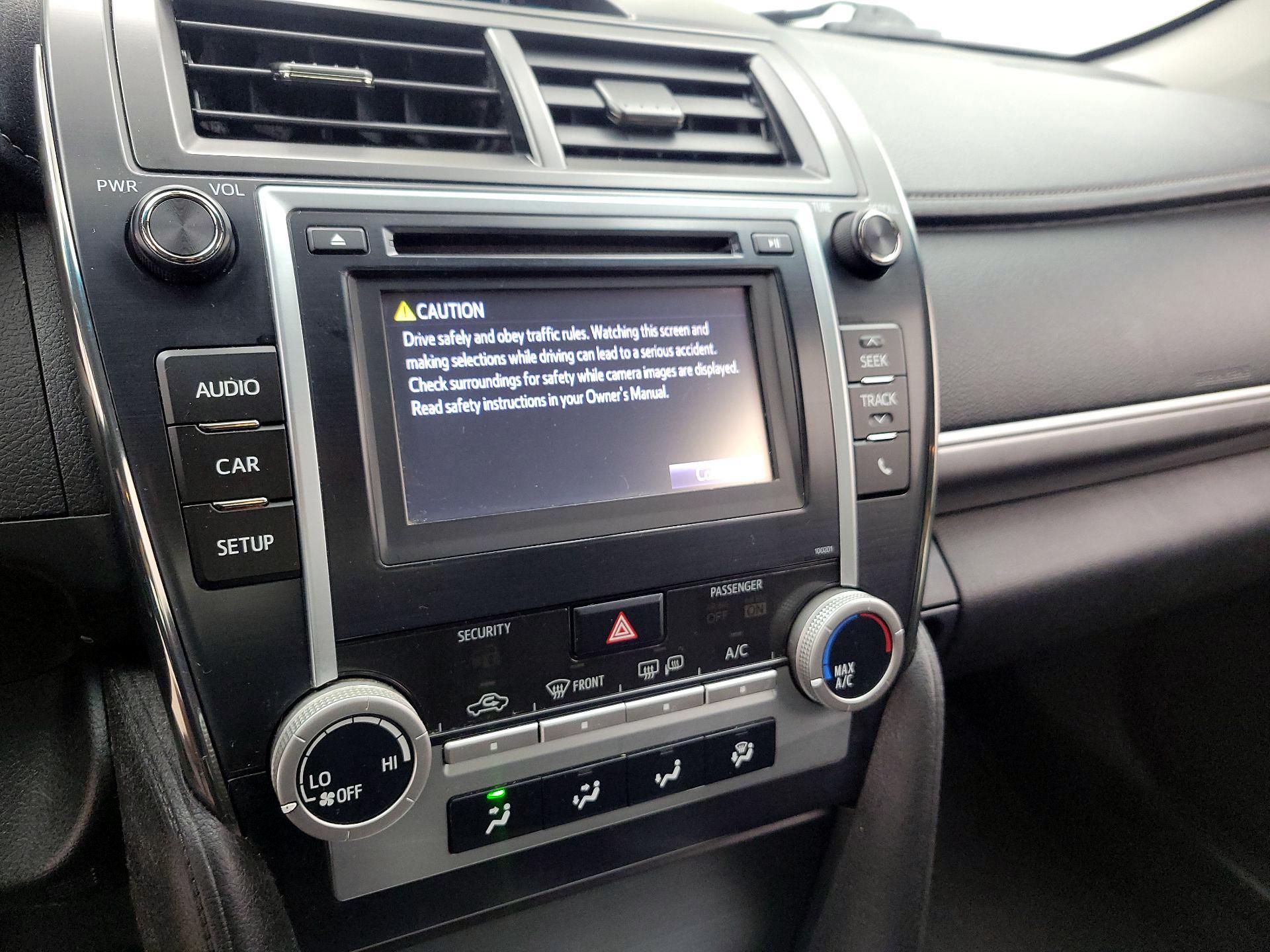 Thumbnail: 2014 Toyota Camry - 15