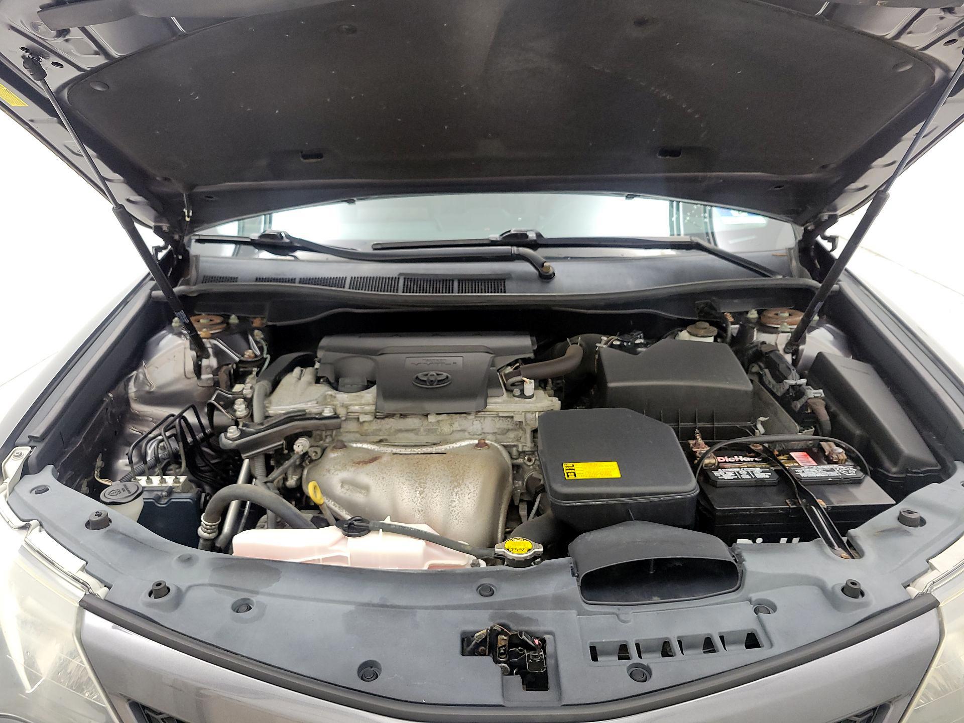 Thumbnail: 2014 Toyota Camry - 20