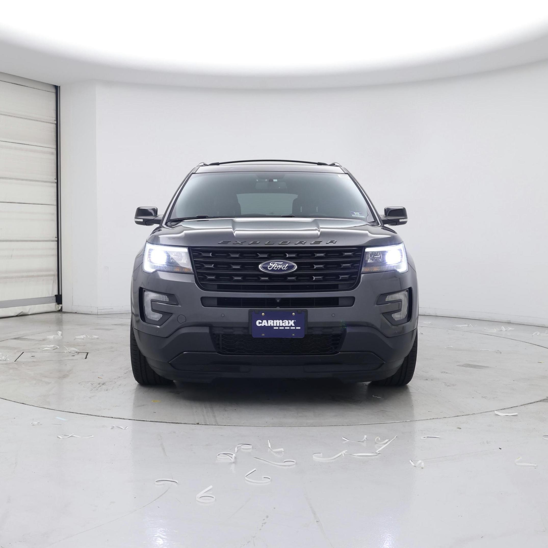 Thumbnail: 2017 Ford Explorer - 5