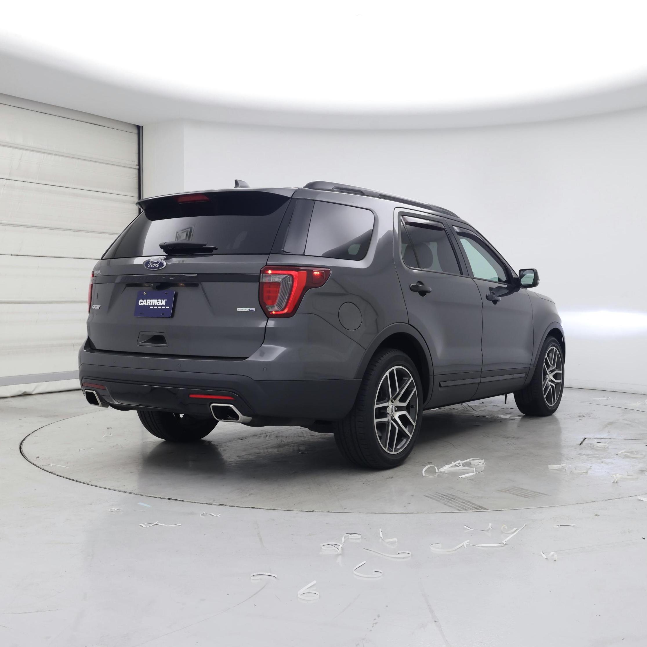 Thumbnail: 2017 Ford Explorer - 8