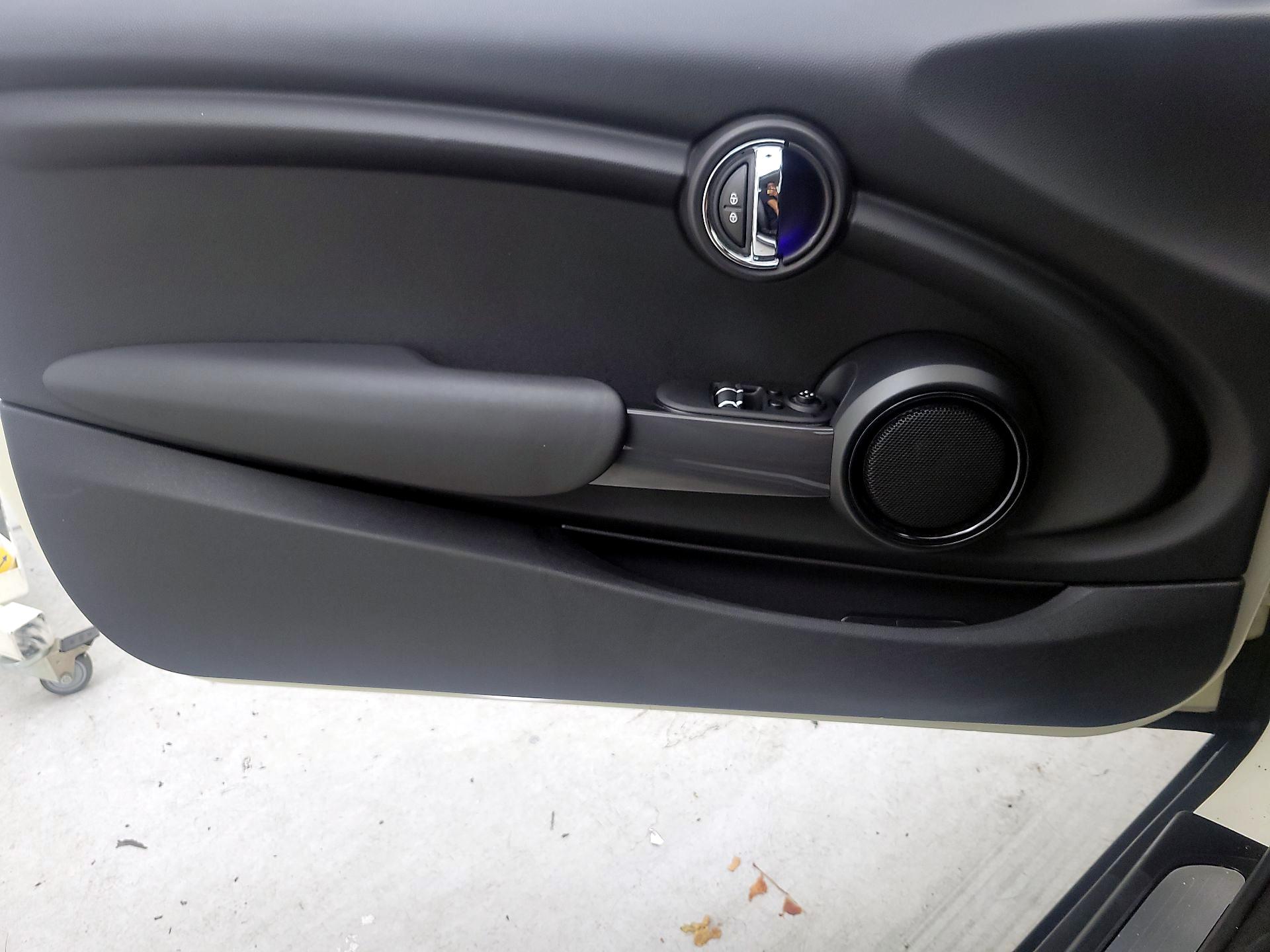 Thumbnail: 2015 MINI Cooper Hardtop - 12