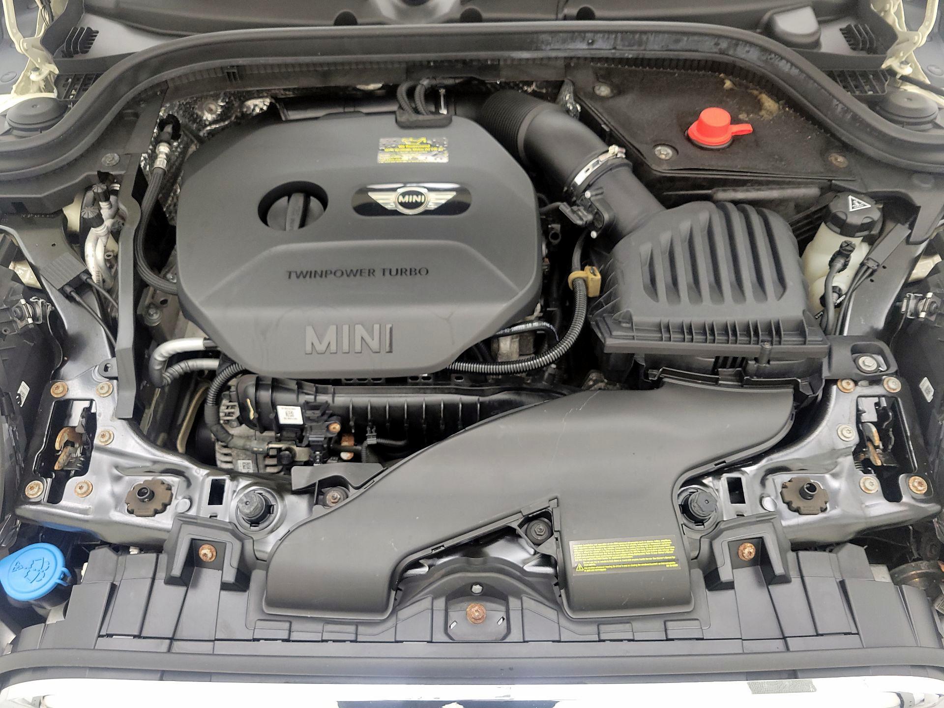 Thumbnail: 2015 MINI Cooper Hardtop - 20