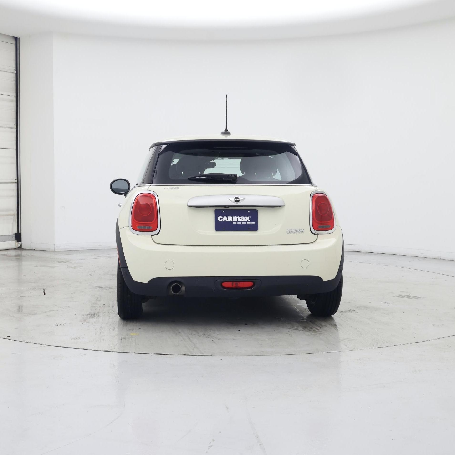 Thumbnail: 2015 MINI Cooper Hardtop - 6