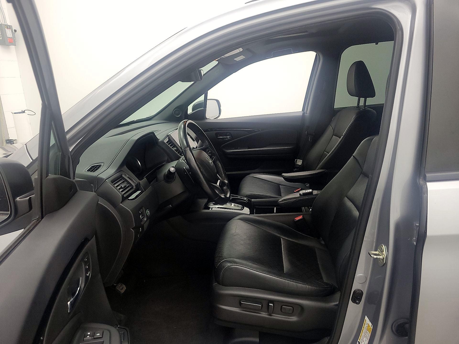 Thumbnail: 2019 Honda Passport - 11