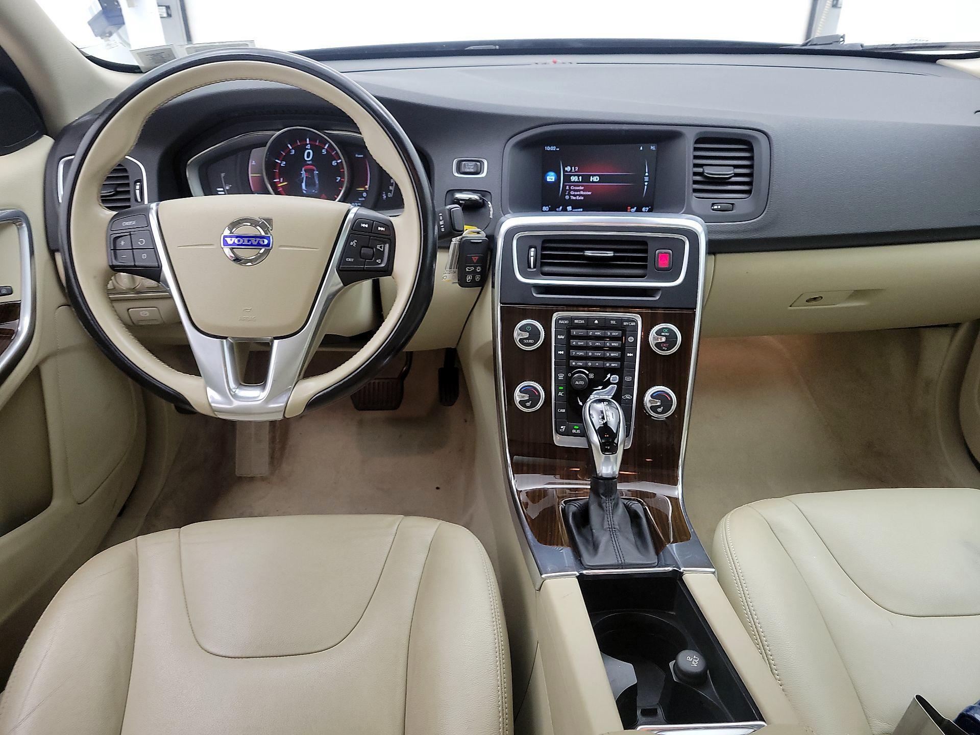 Thumbnail: 2015 Volvo S60 - 9