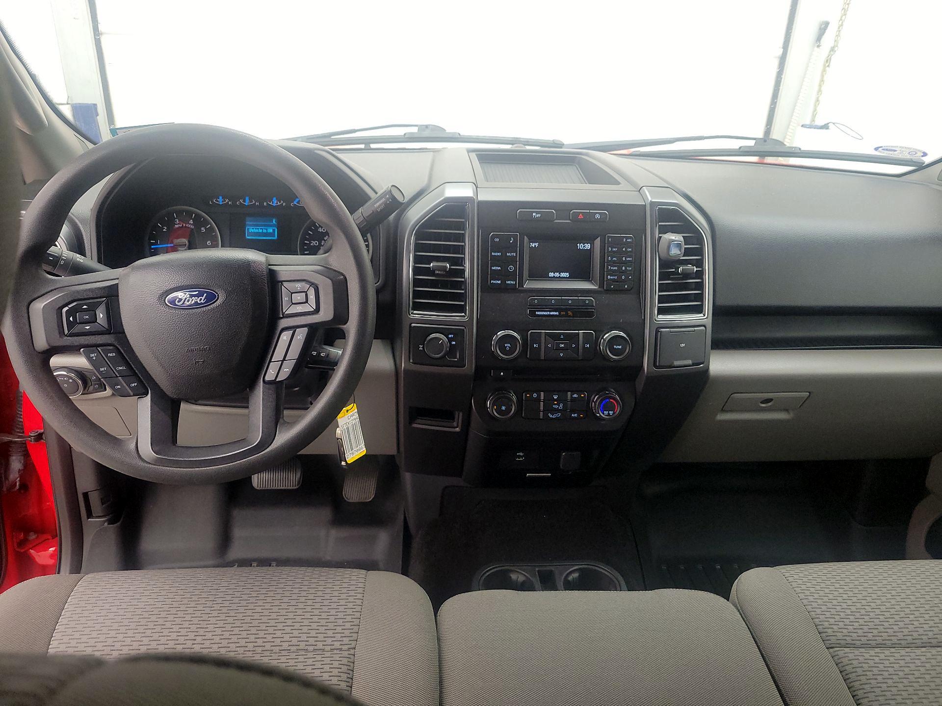 Thumbnail: 2017 Ford F-150 - 9