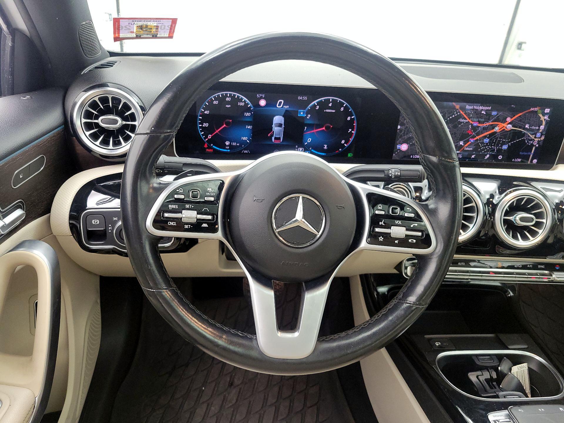 Thumbnail: 2019 Mercedes-Benz A-Class - 10