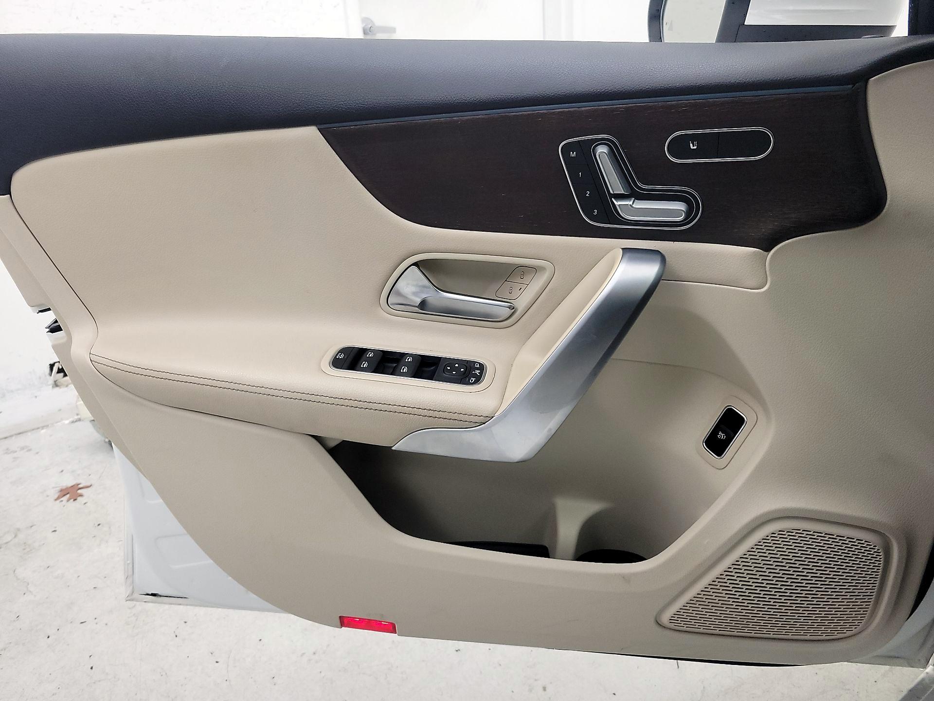 Thumbnail: 2019 Mercedes-Benz A-Class - 12