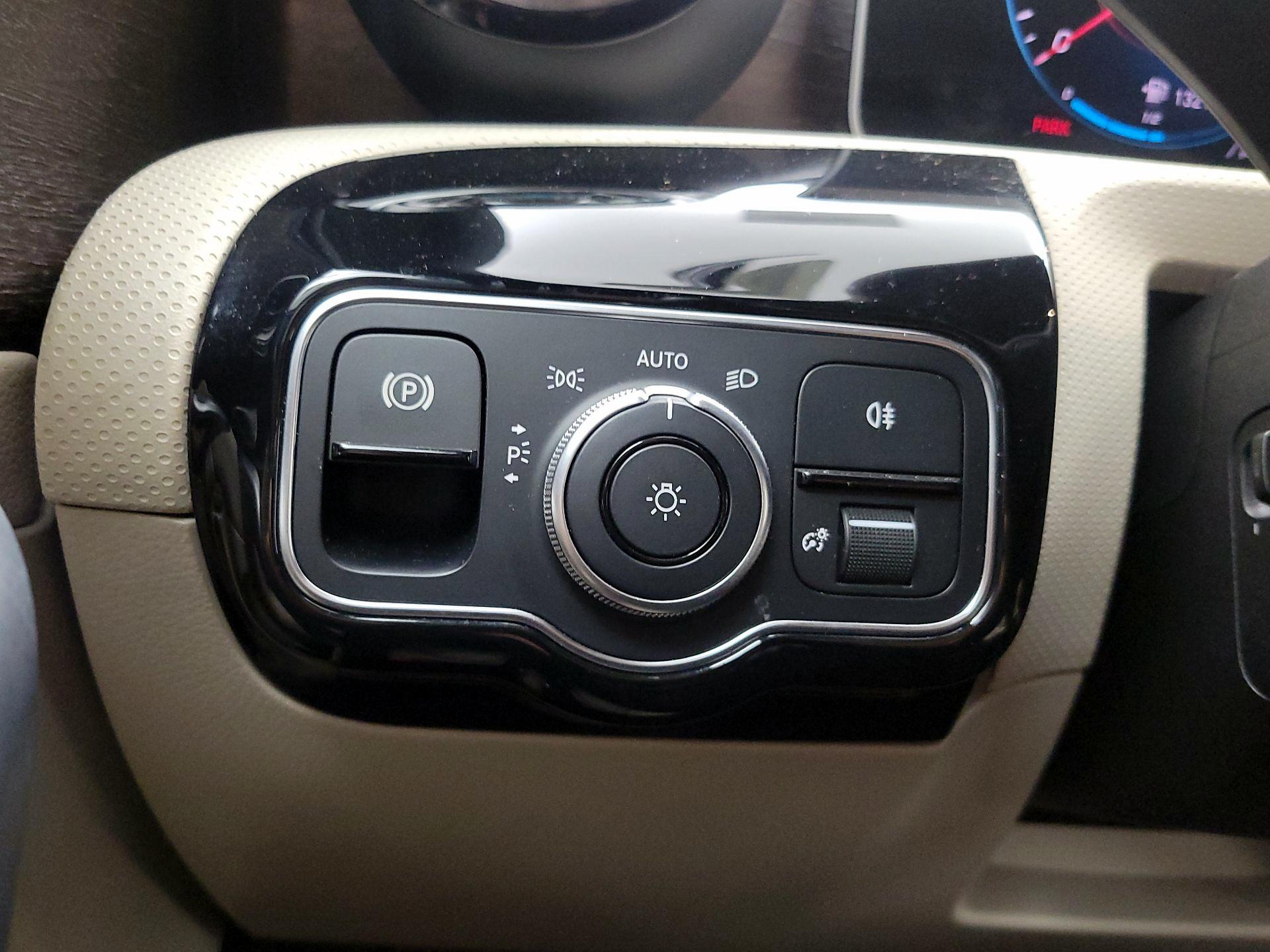 Thumbnail: 2019 Mercedes-Benz A-Class - 13