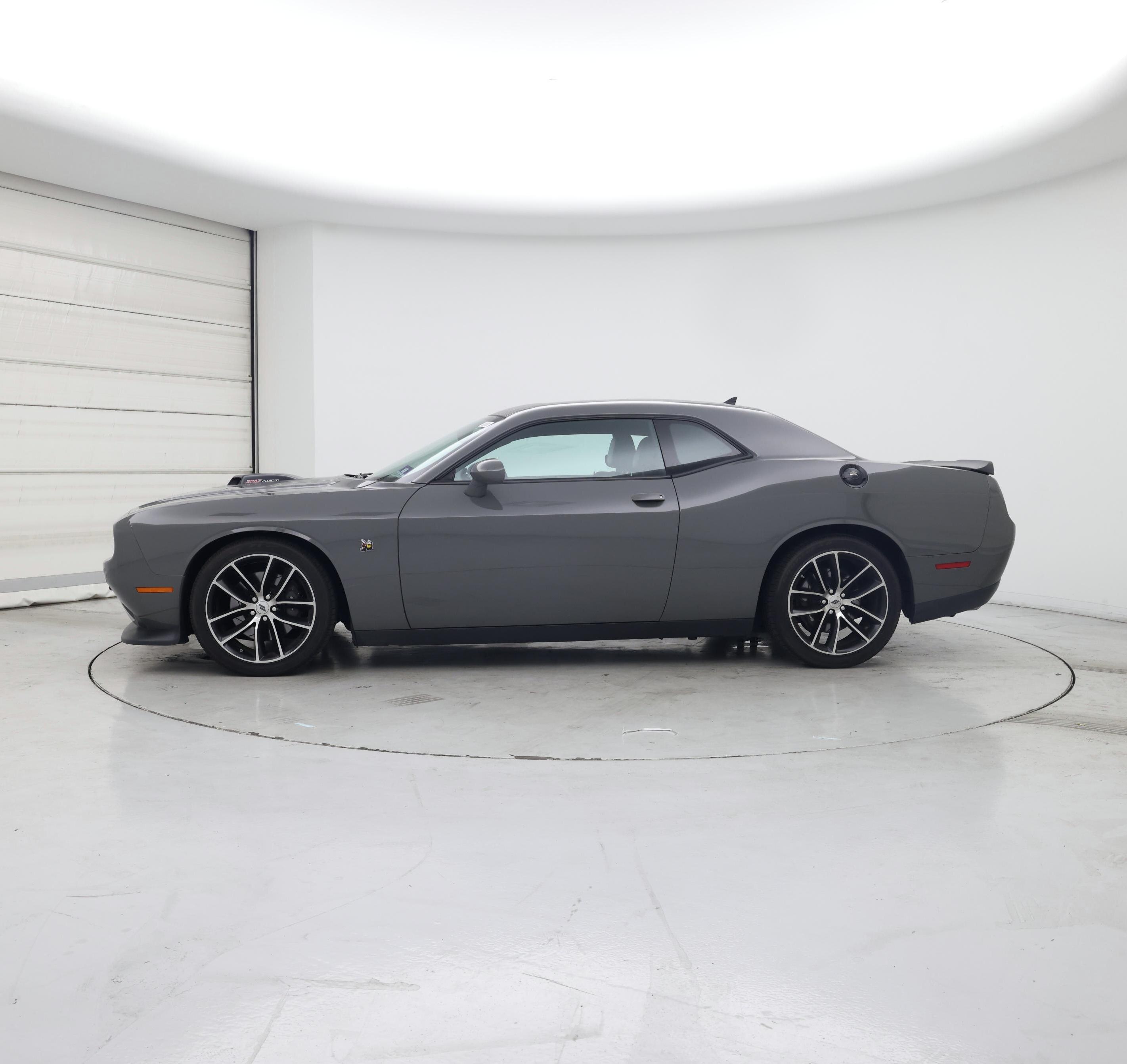 Thumbnail: 2017 Dodge Challenger - 3