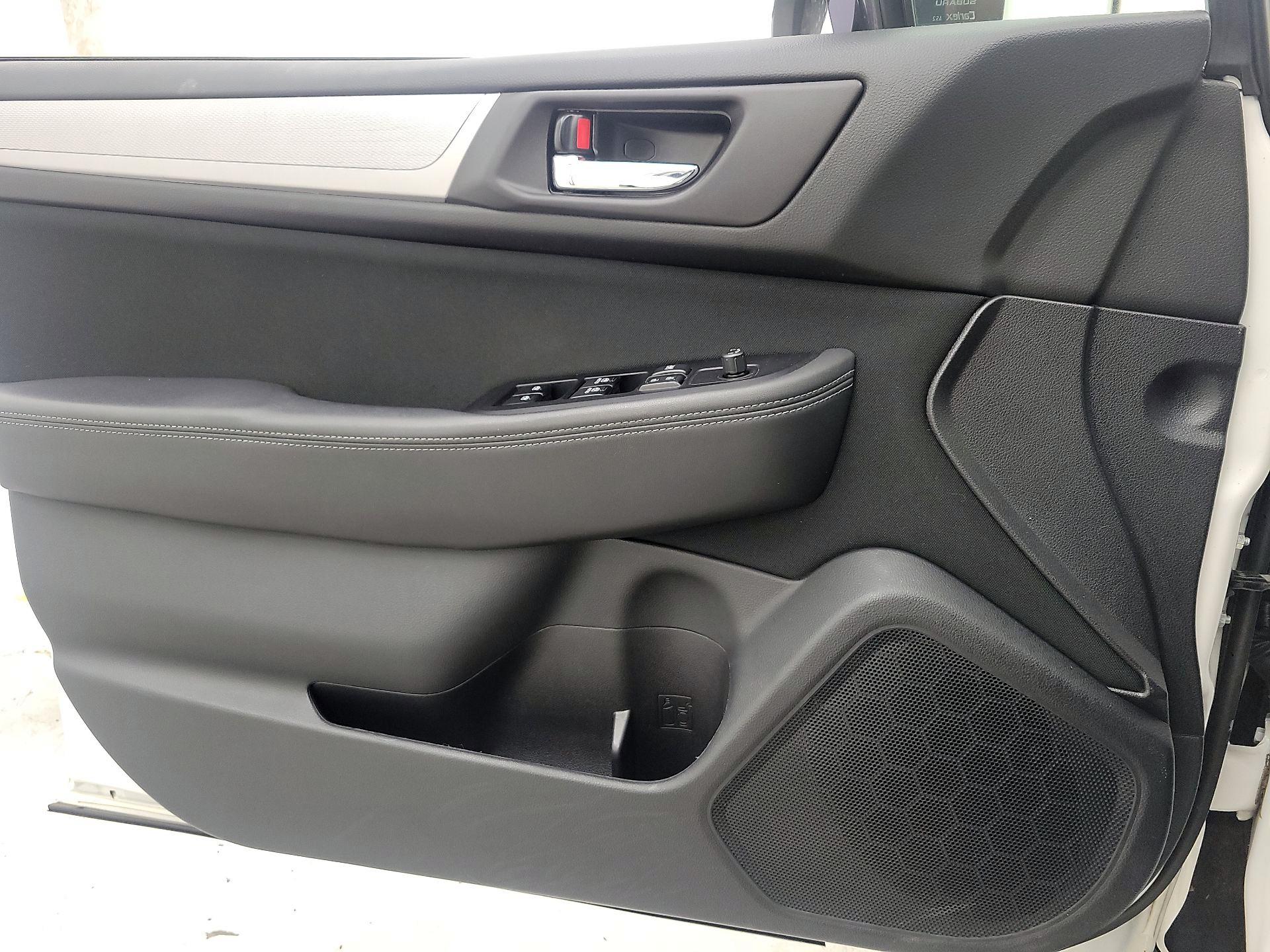 Thumbnail: 2019 Subaru Outback - 12