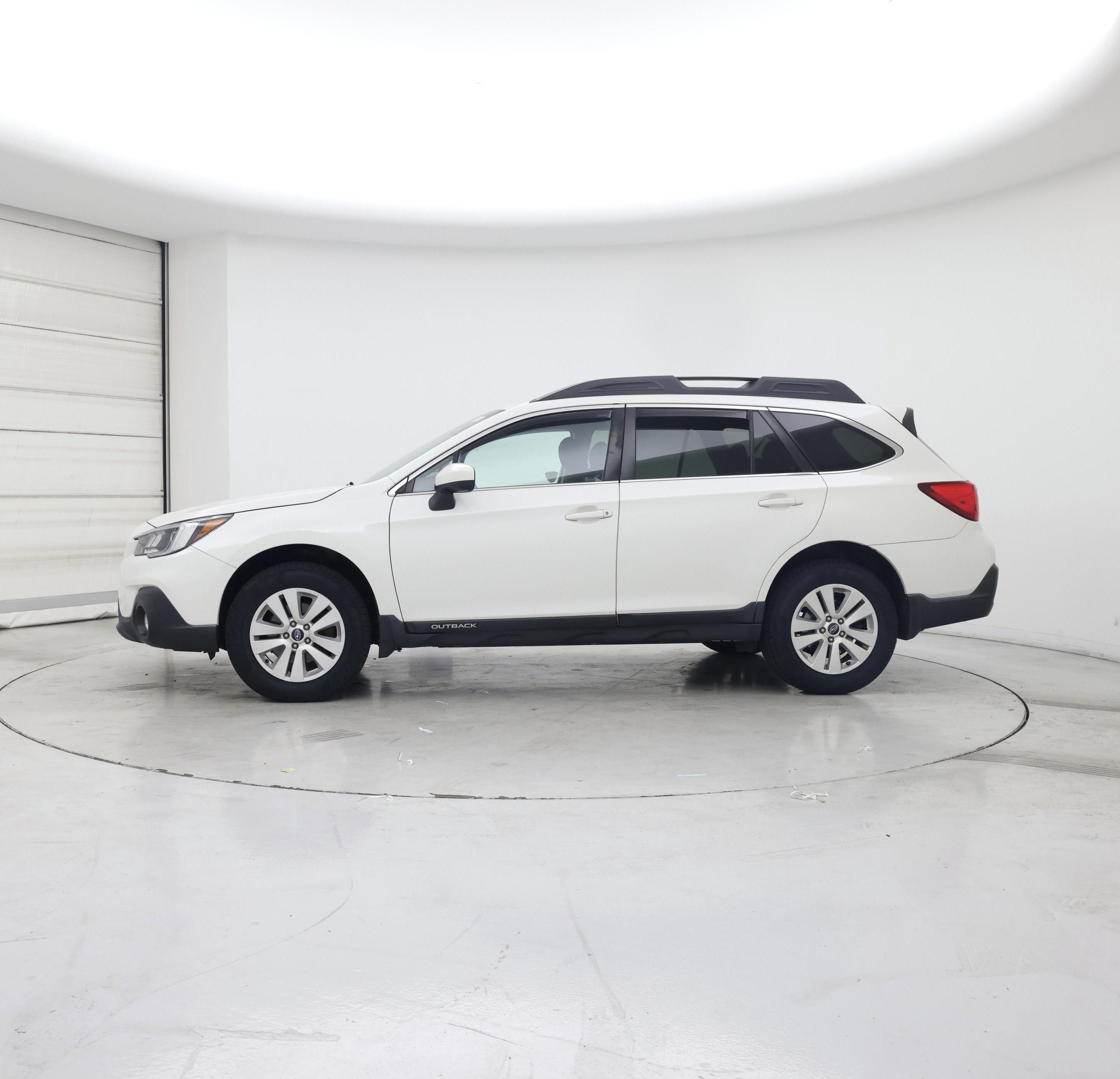 Thumbnail: 2019 Subaru Outback - 3