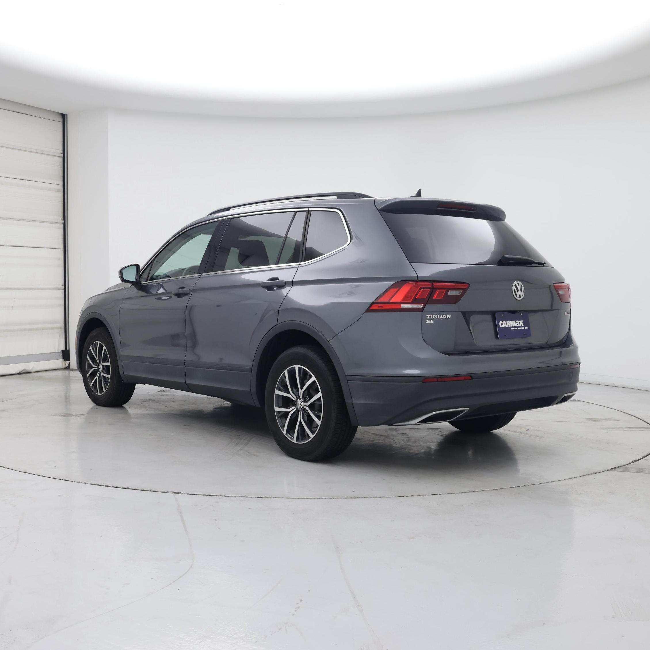 Thumbnail: 2019 Volkswagen Tiguan - 2