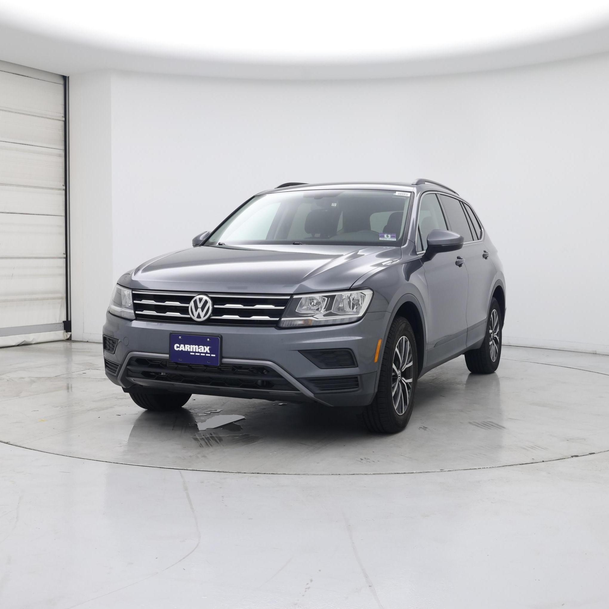 Thumbnail: 2019 Volkswagen Tiguan - 4
