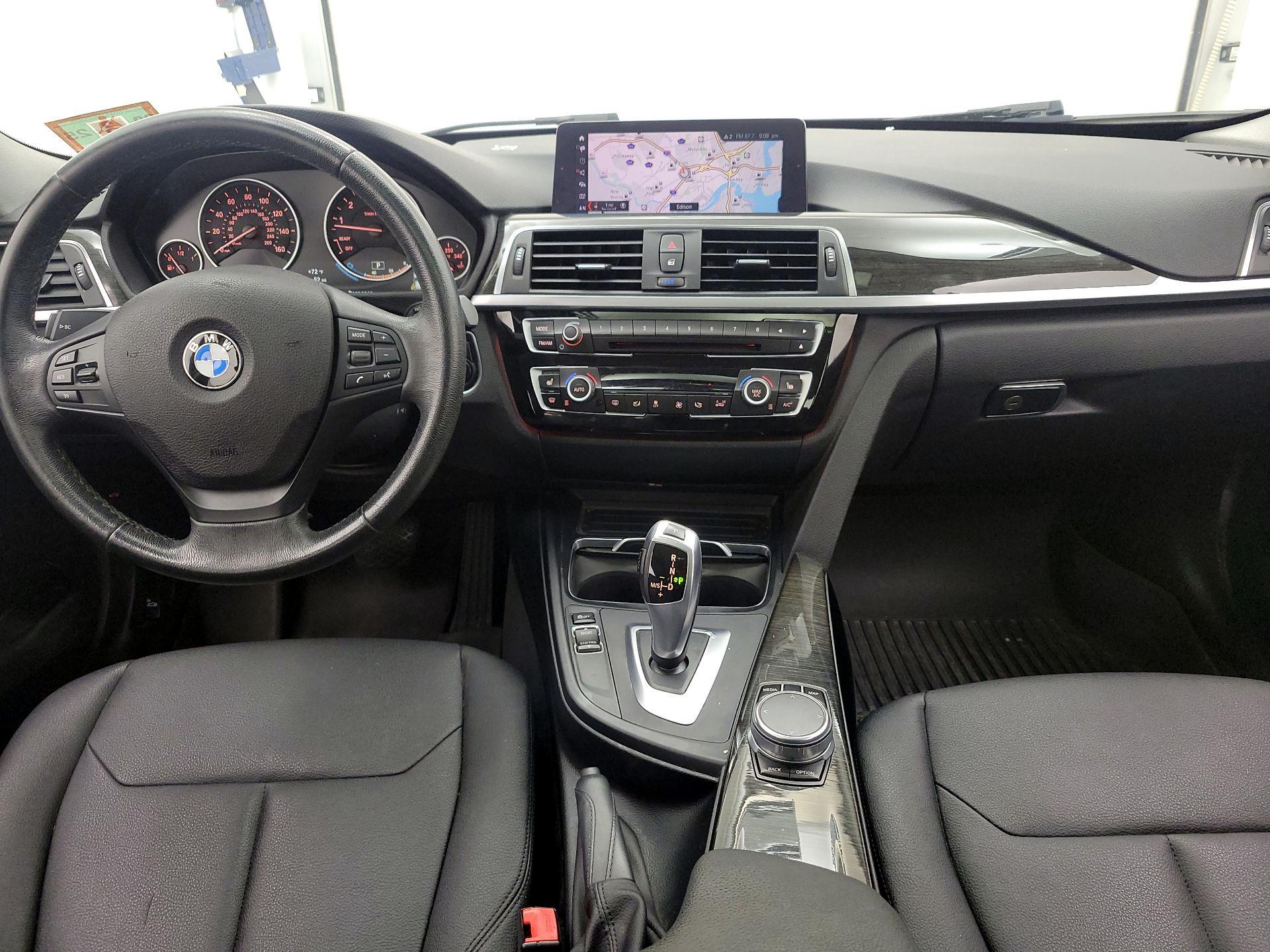Thumbnail: 2018 BMW 3 Series - 9