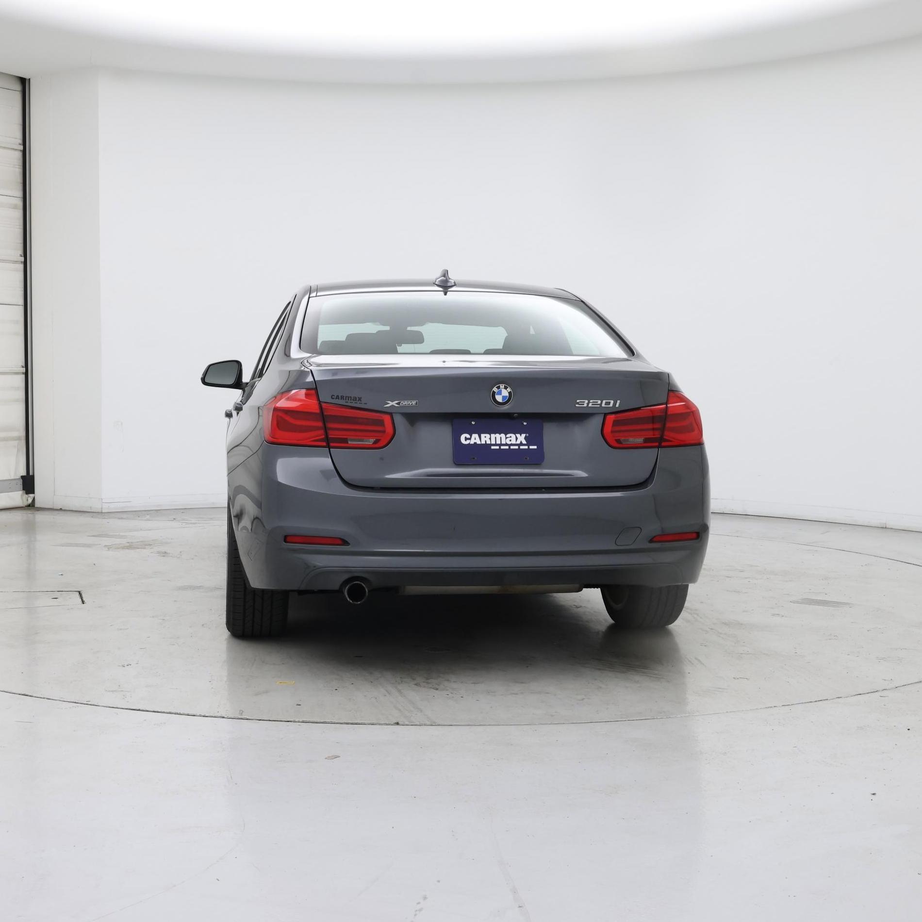 Thumbnail: 2018 BMW 3 Series - 6