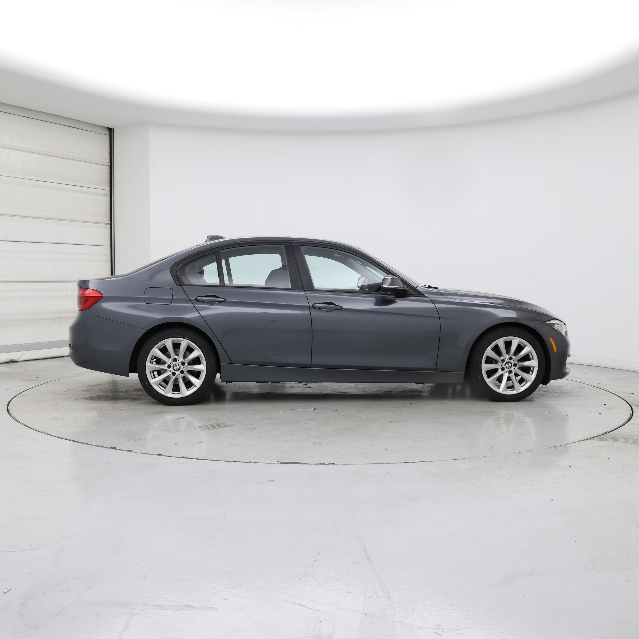 Thumbnail: 2018 BMW 3 Series - 7