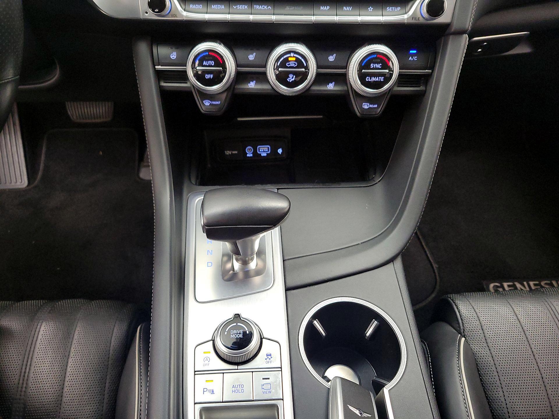 Thumbnail: 2019 Genesis G70 - 18