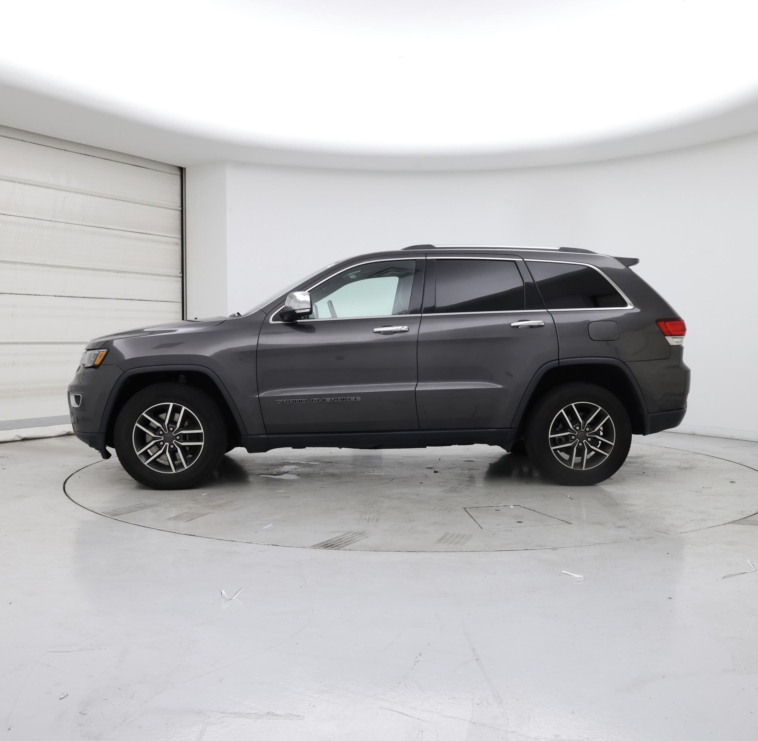 Thumbnail: 2021 Jeep Grand Cherokee - 3