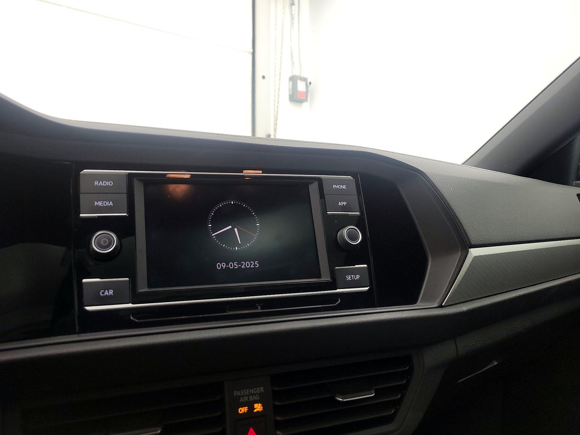 Thumbnail: 2019 Volkswagen Jetta - 15