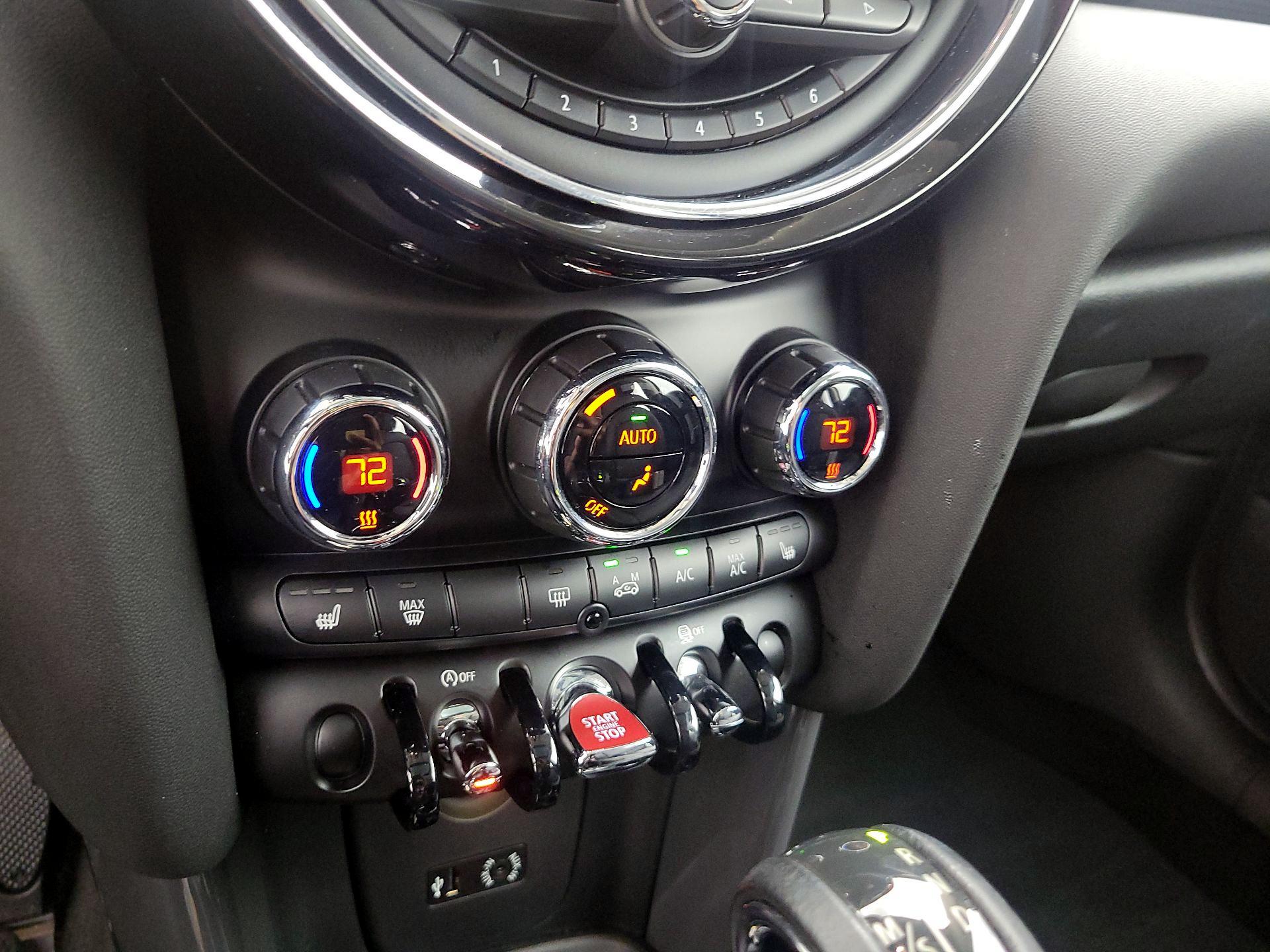 Thumbnail: 2016 MINI Cooper Hardtop - 16