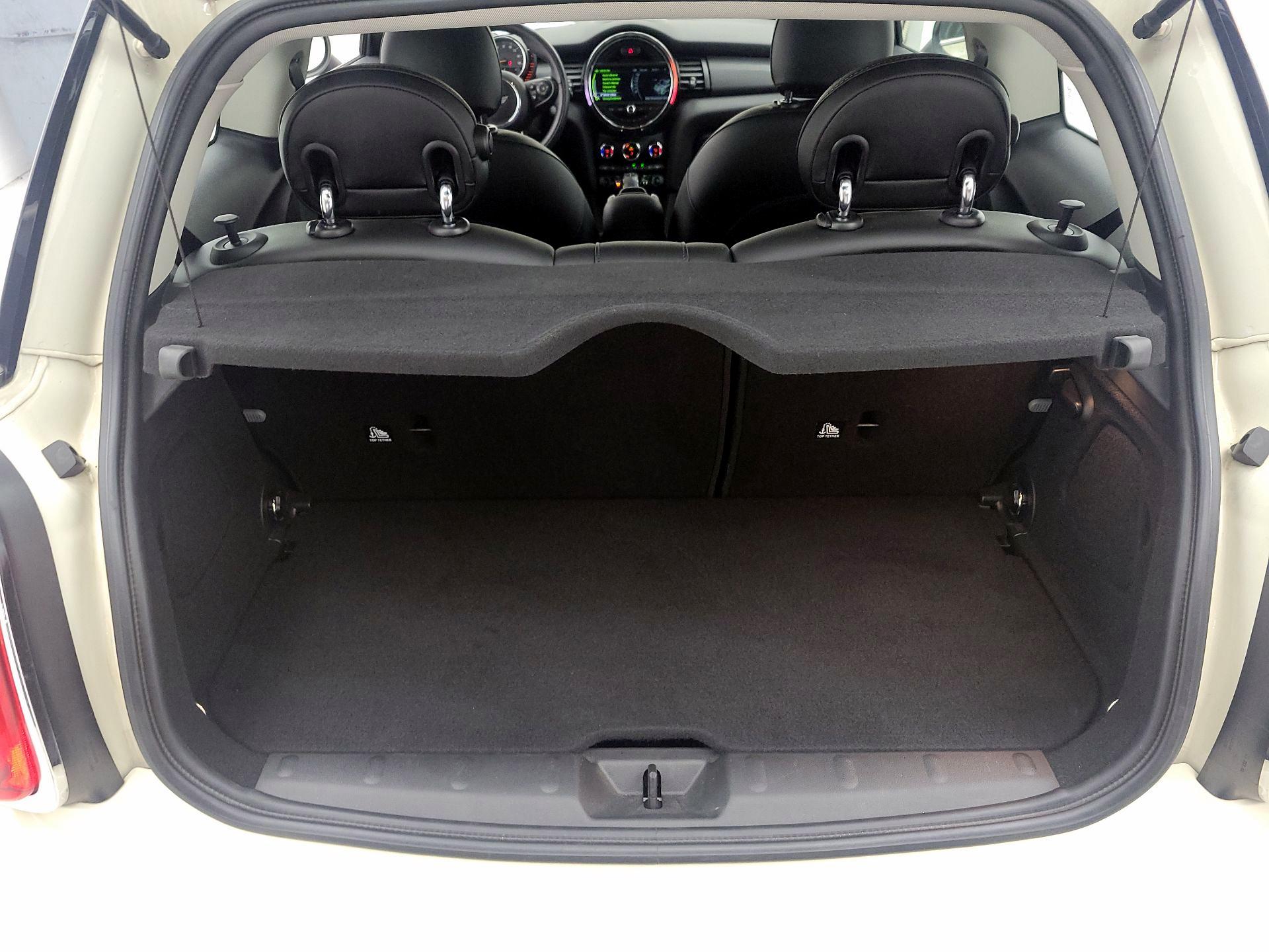 Thumbnail: 2016 MINI Cooper Hardtop - 20