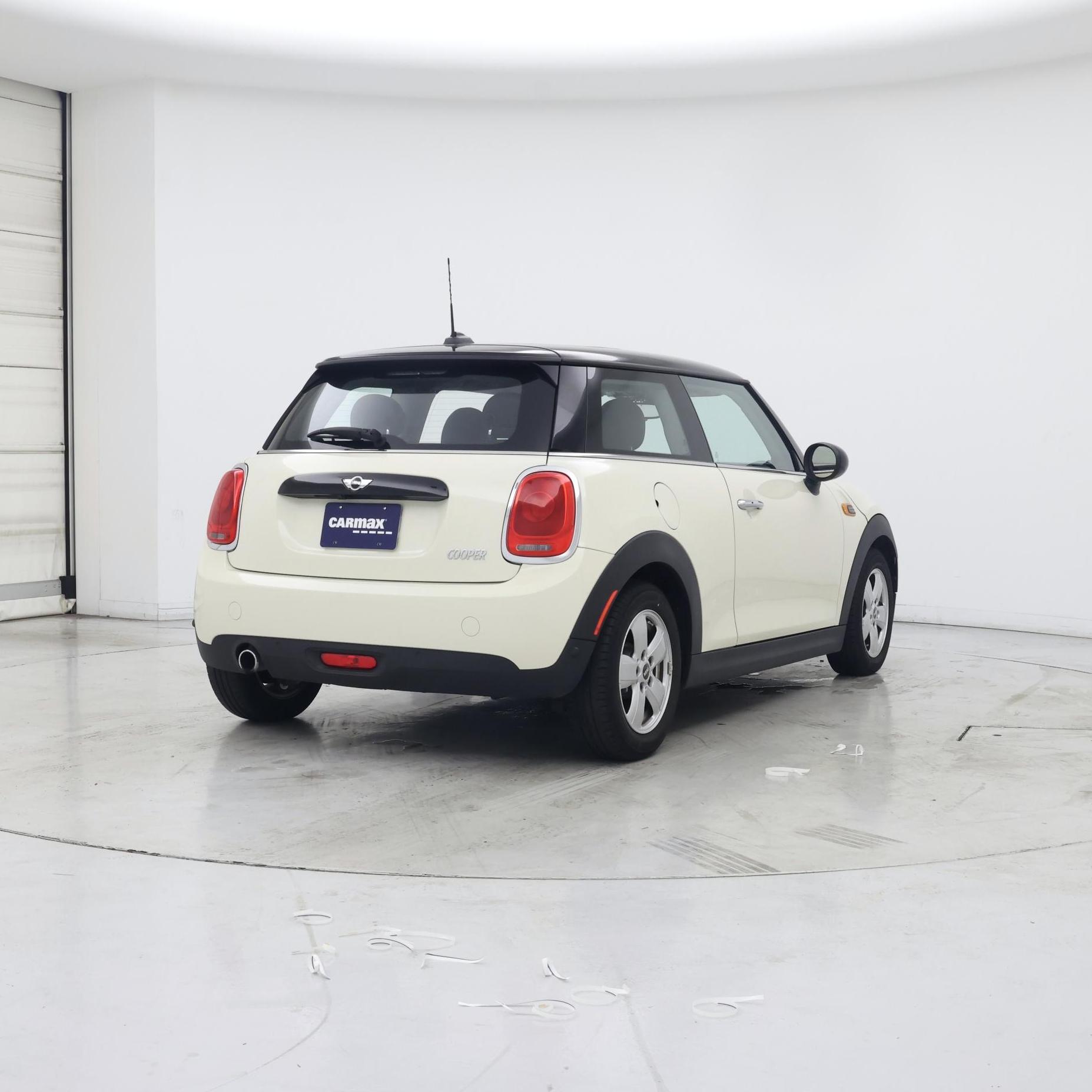 Thumbnail: 2016 MINI Cooper Hardtop - 8
