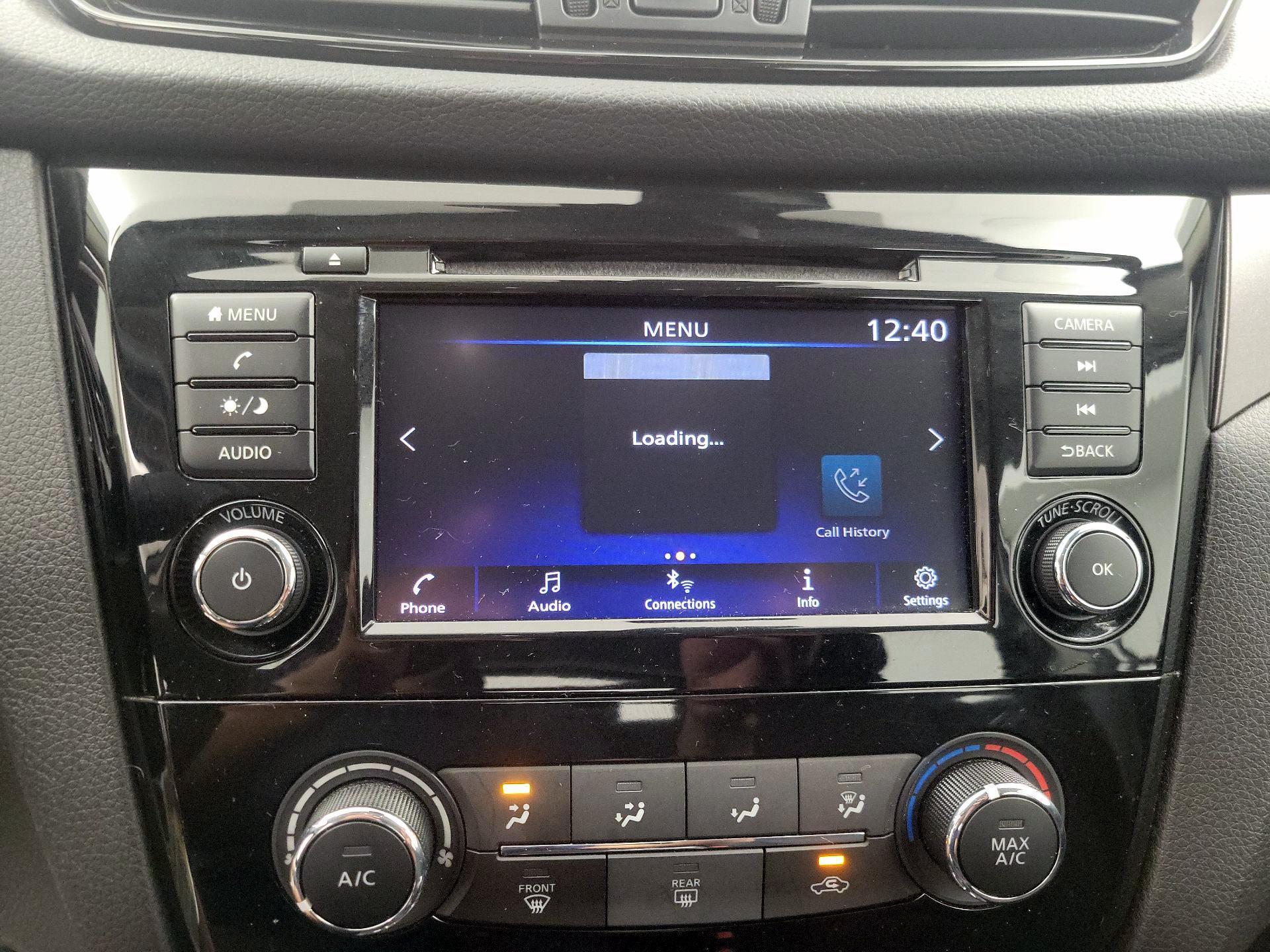 Thumbnail: 2020 Nissan Rogue Sport - 13