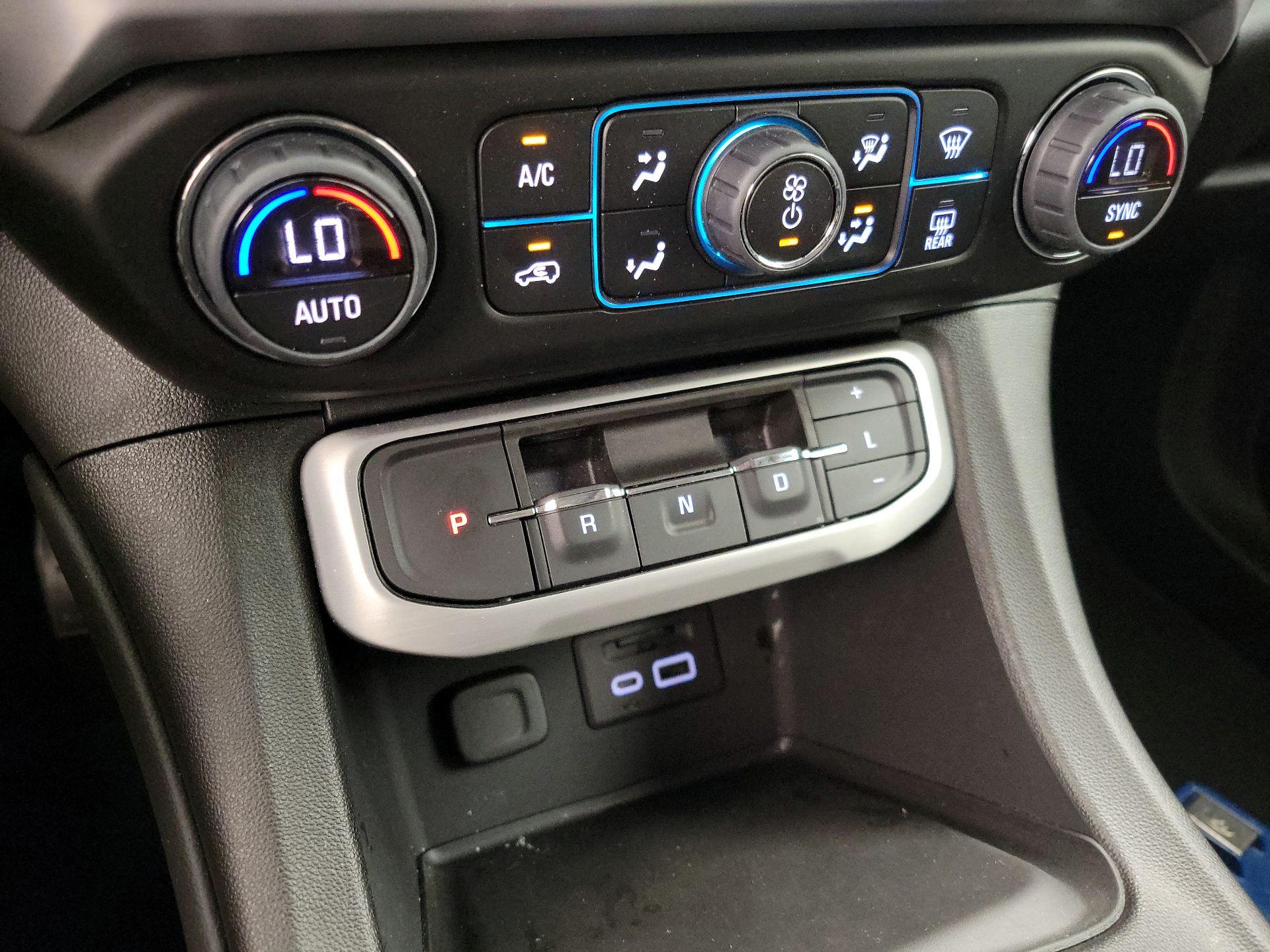 Thumbnail: 2023 GMC Acadia - 16