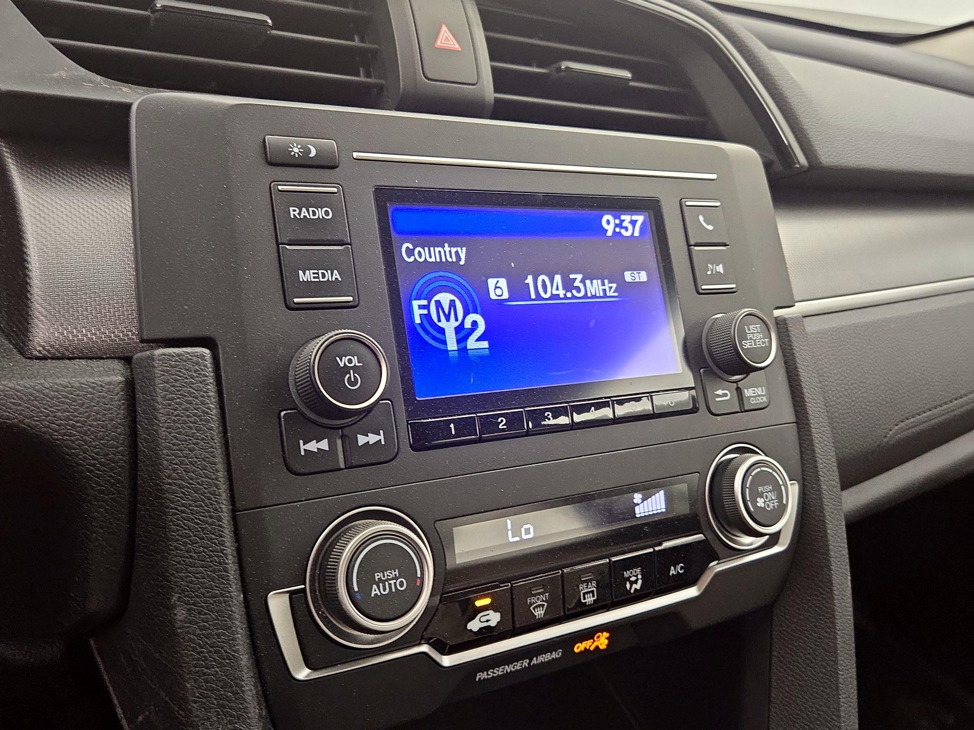 Thumbnail: 2016 Honda Civic - 15