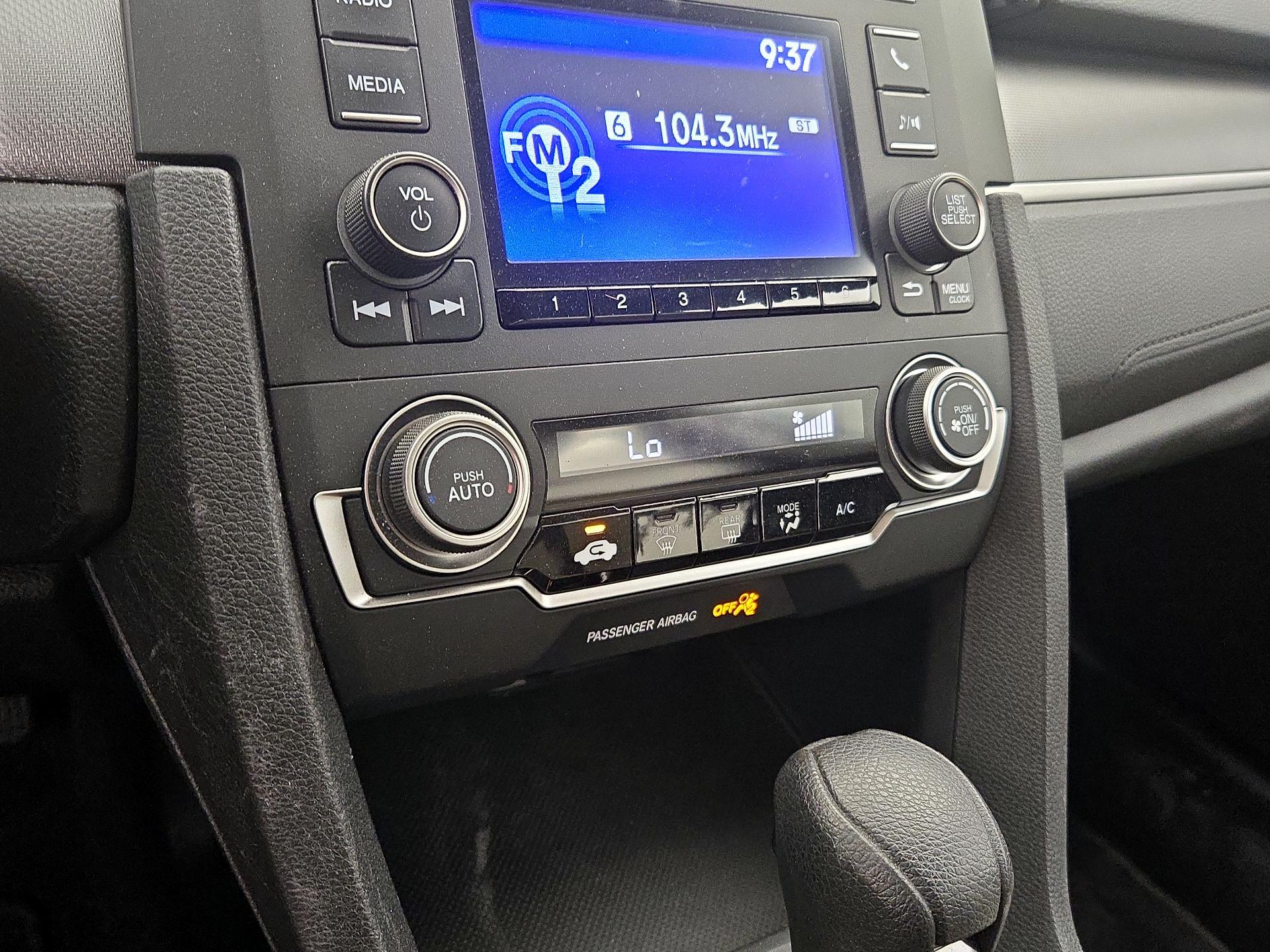 Thumbnail: 2016 Honda Civic - 16