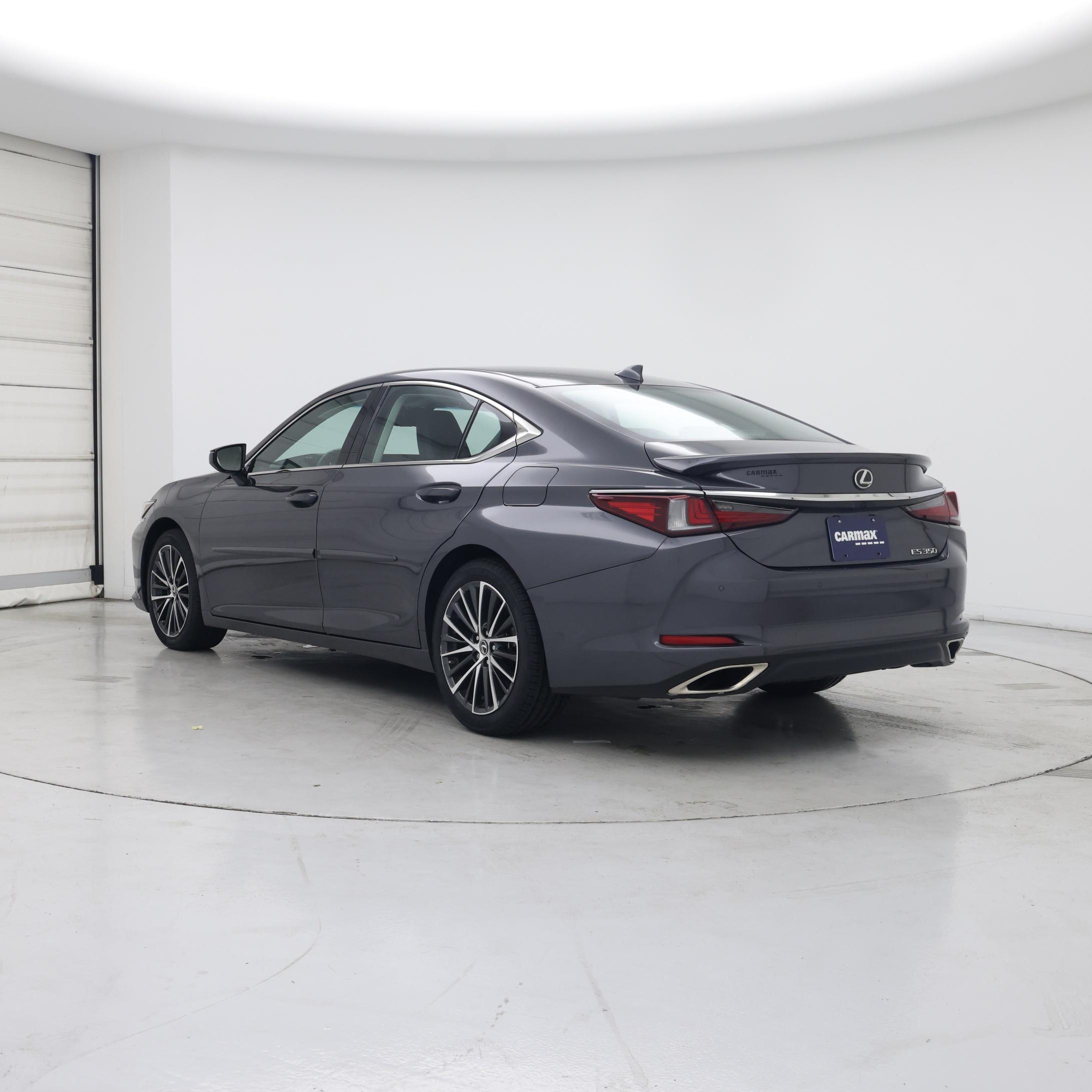 Thumbnail: 2023 Lexus ES - 2