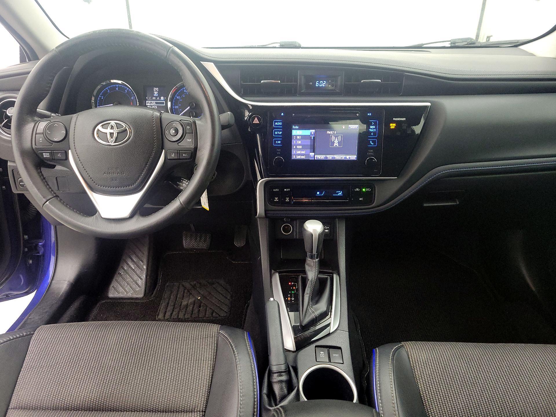 Thumbnail: 2017 Toyota Corolla - 9